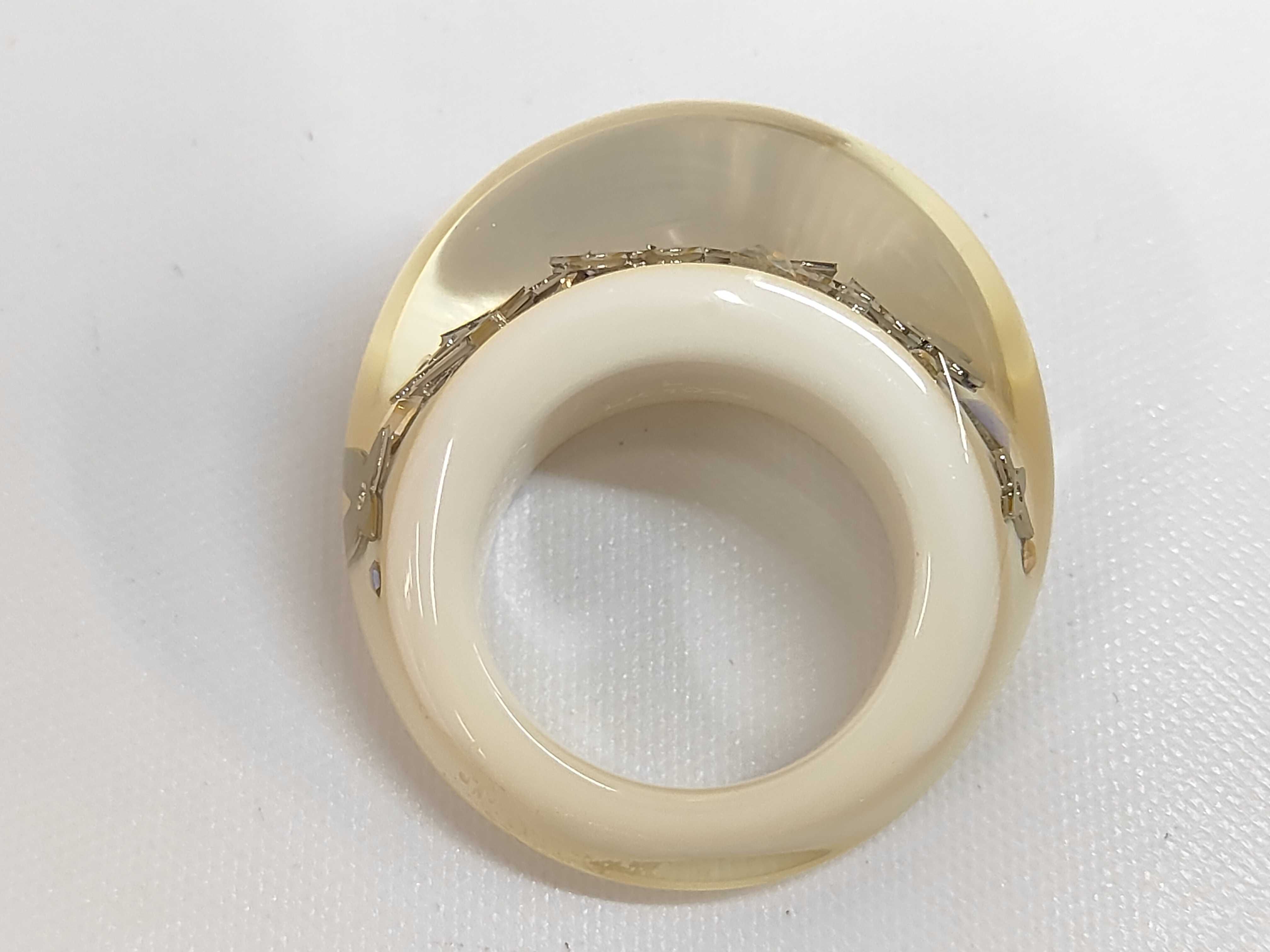 Inclusion Ring — view 4