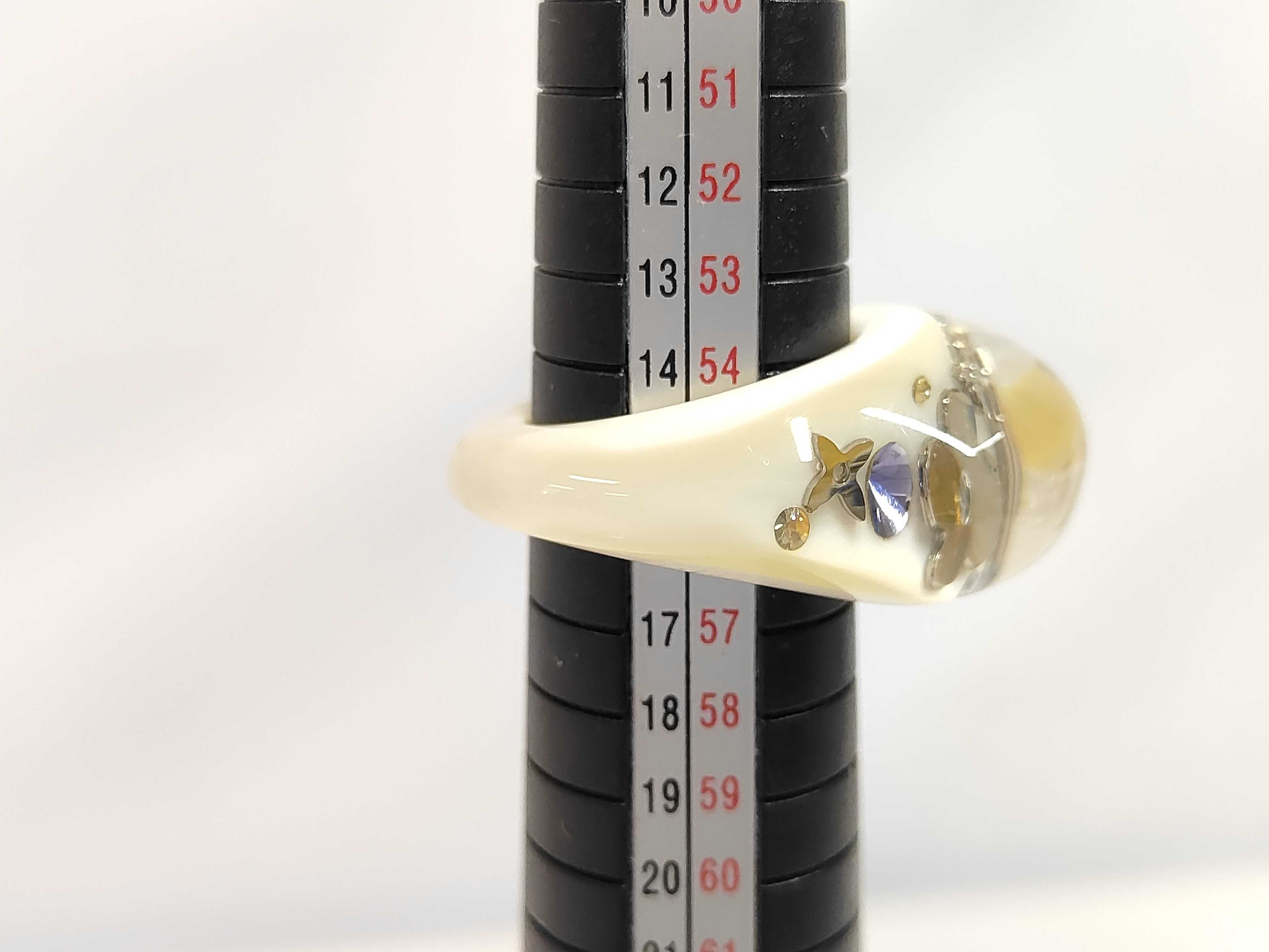 Inclusion Ring — view 5