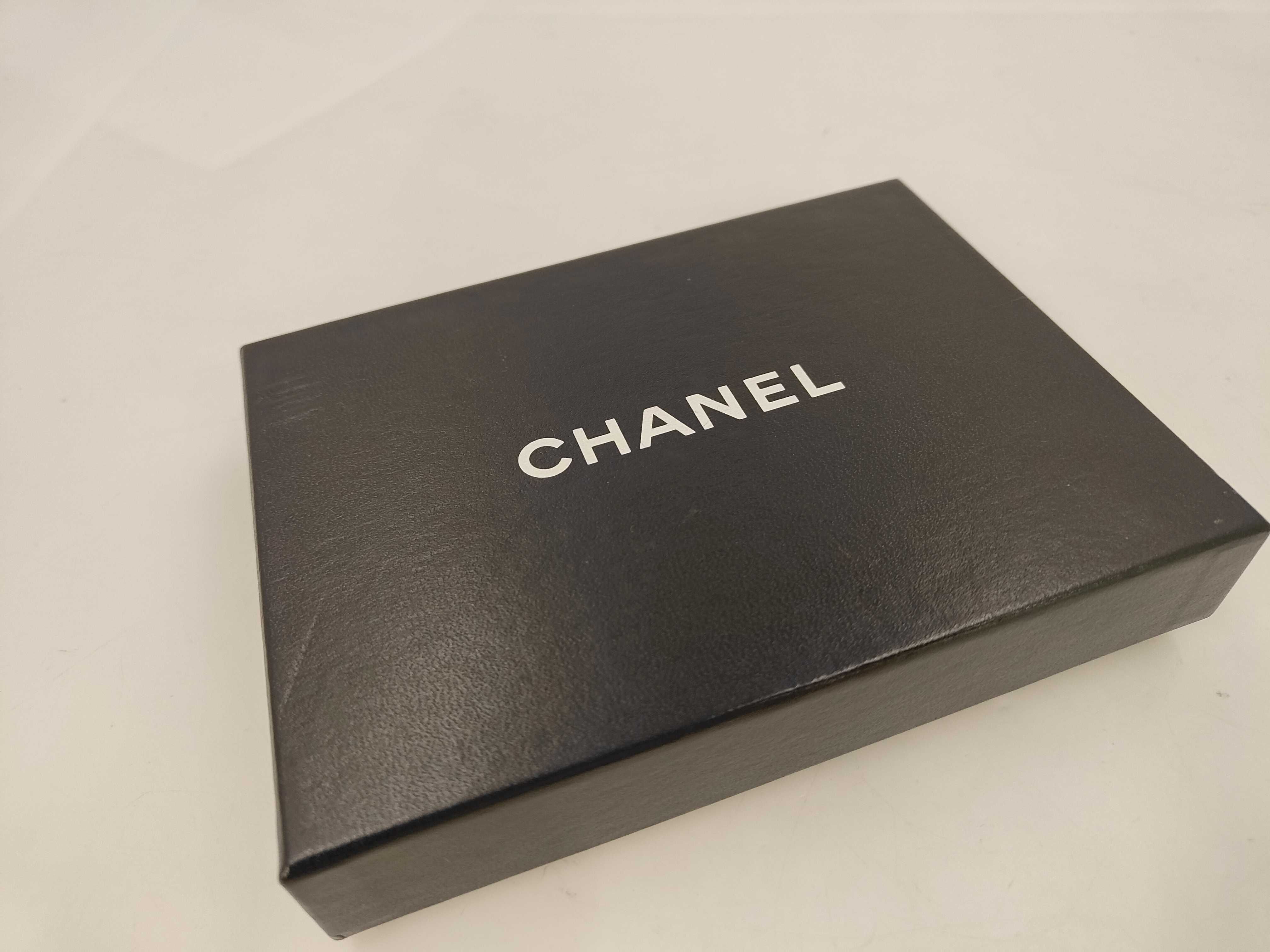 Caviar Skin Chanel Bi-fold Wallet Caviar Gold Hardware Red 4512914 Wallet — view 11