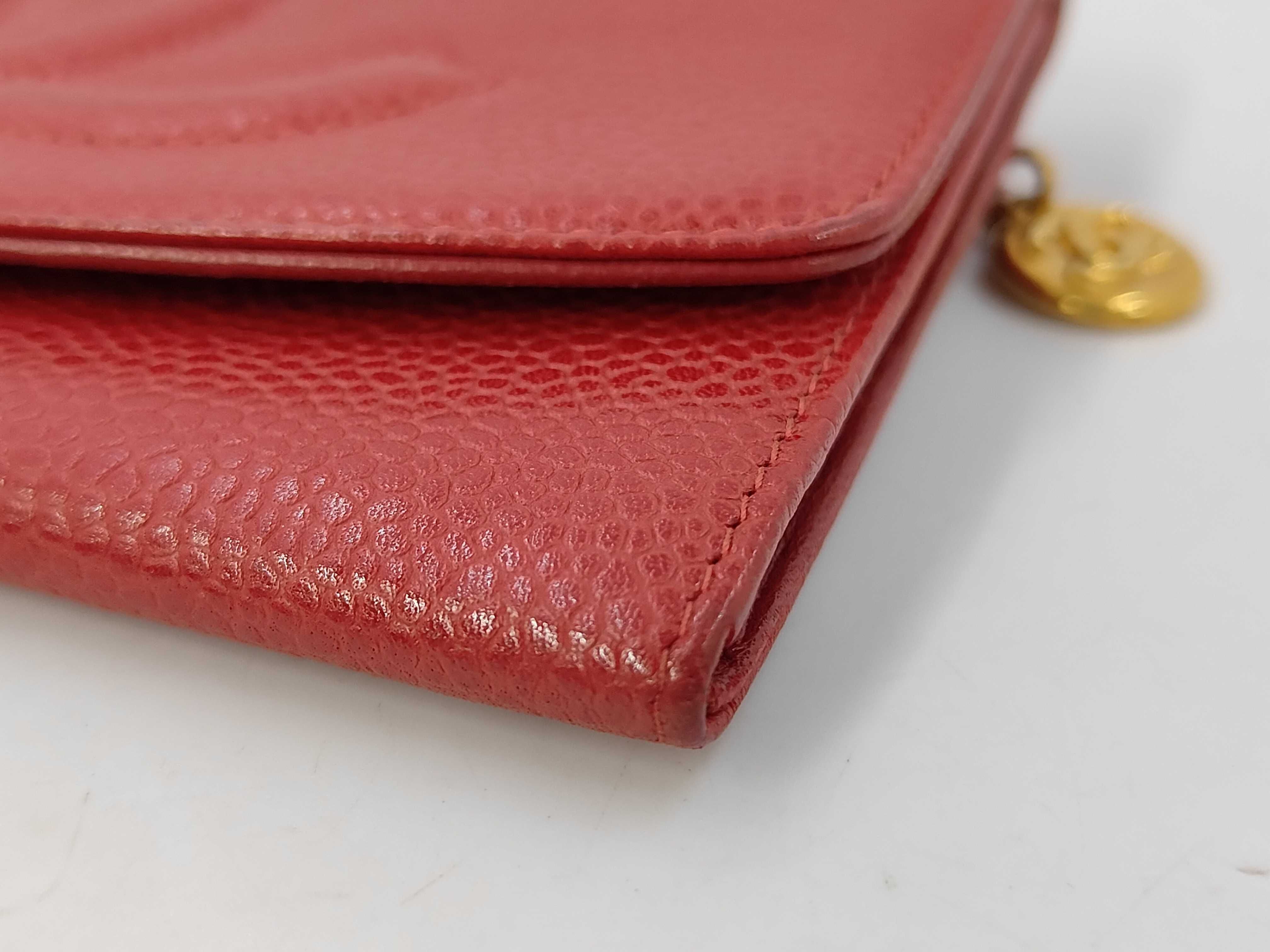 Caviar Skin Chanel Bi-fold Wallet Caviar Gold Hardware Red 4512914 Wallet — view 3