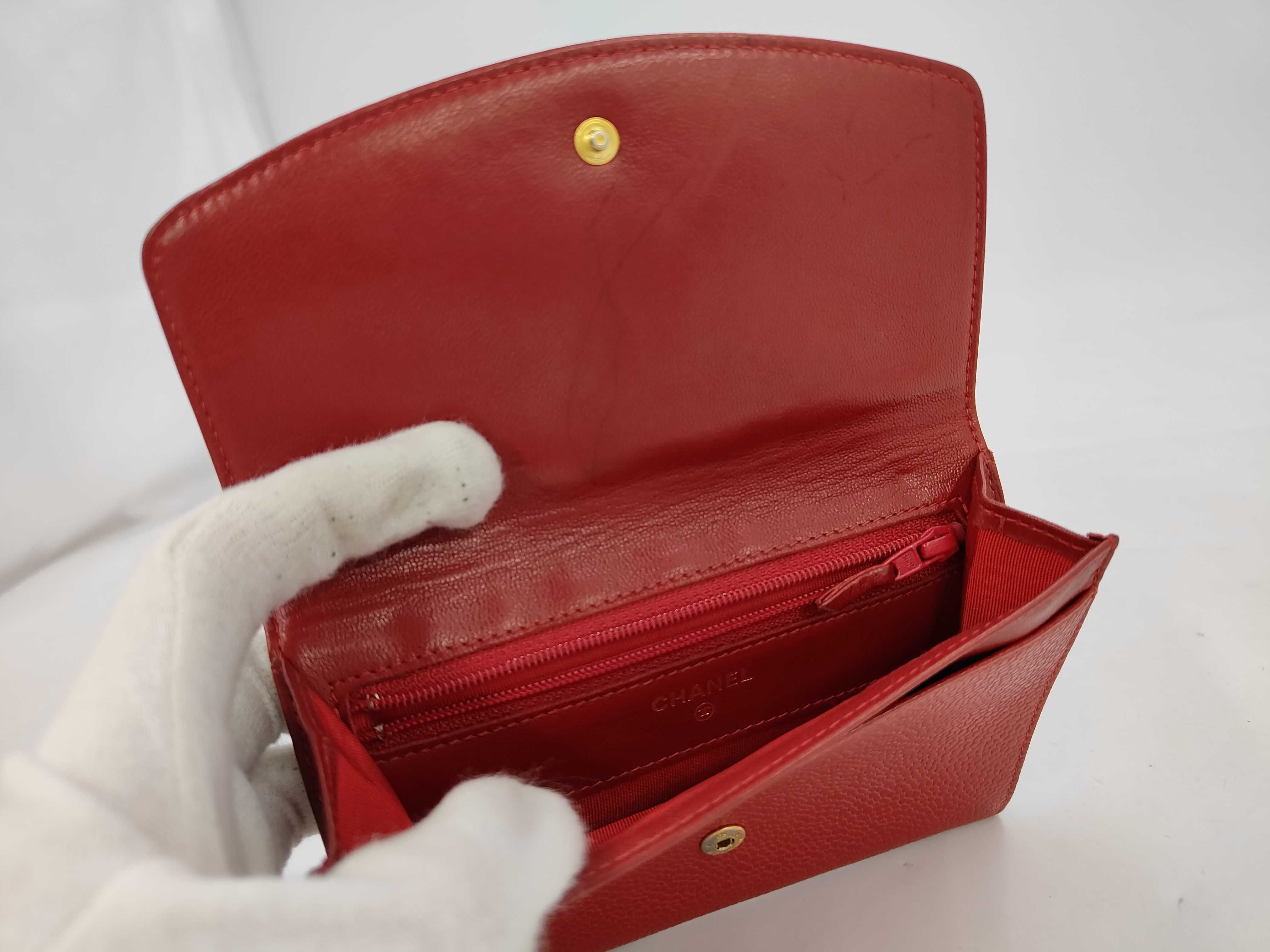 Caviar Skin Chanel Bi-fold Wallet Caviar Gold Hardware Red 4512914 Wallet — view 6