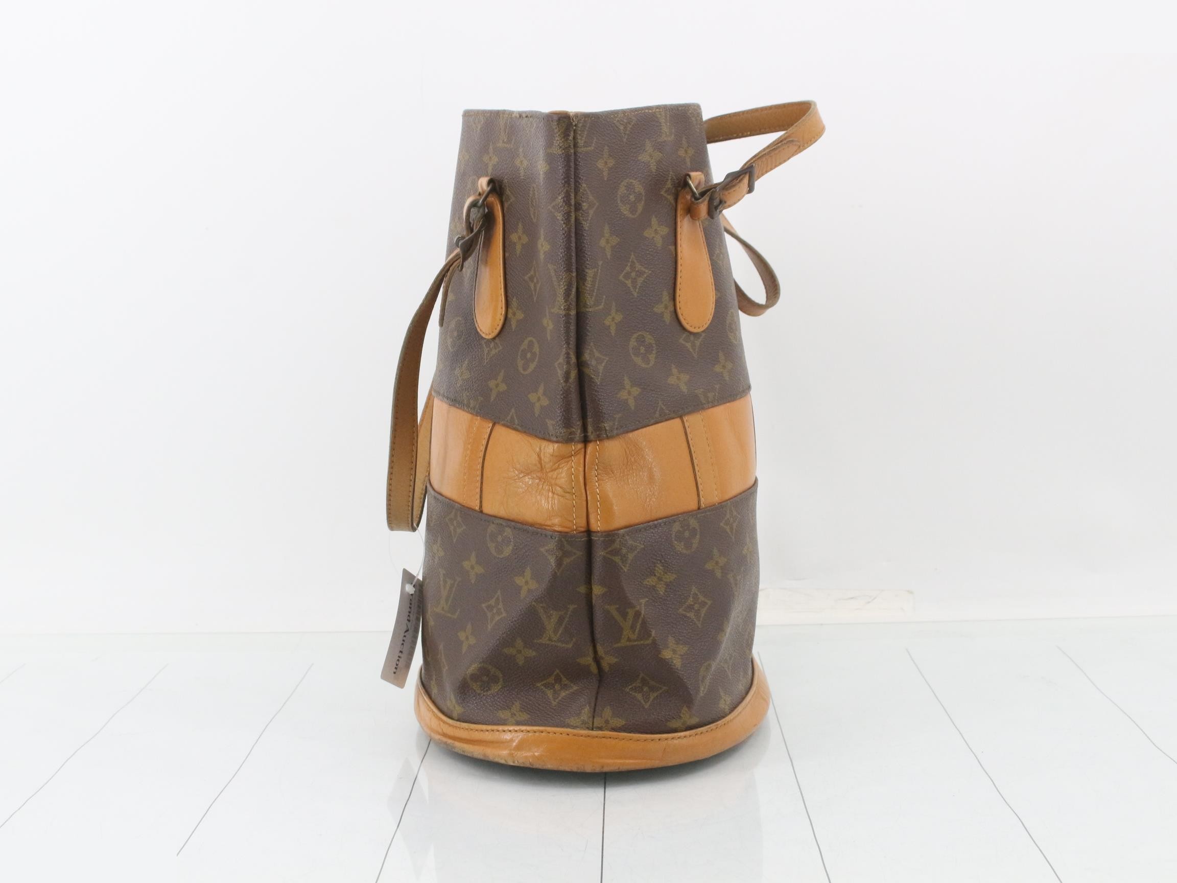 Monogram Bucket GM USA Limited T42236 — view 3