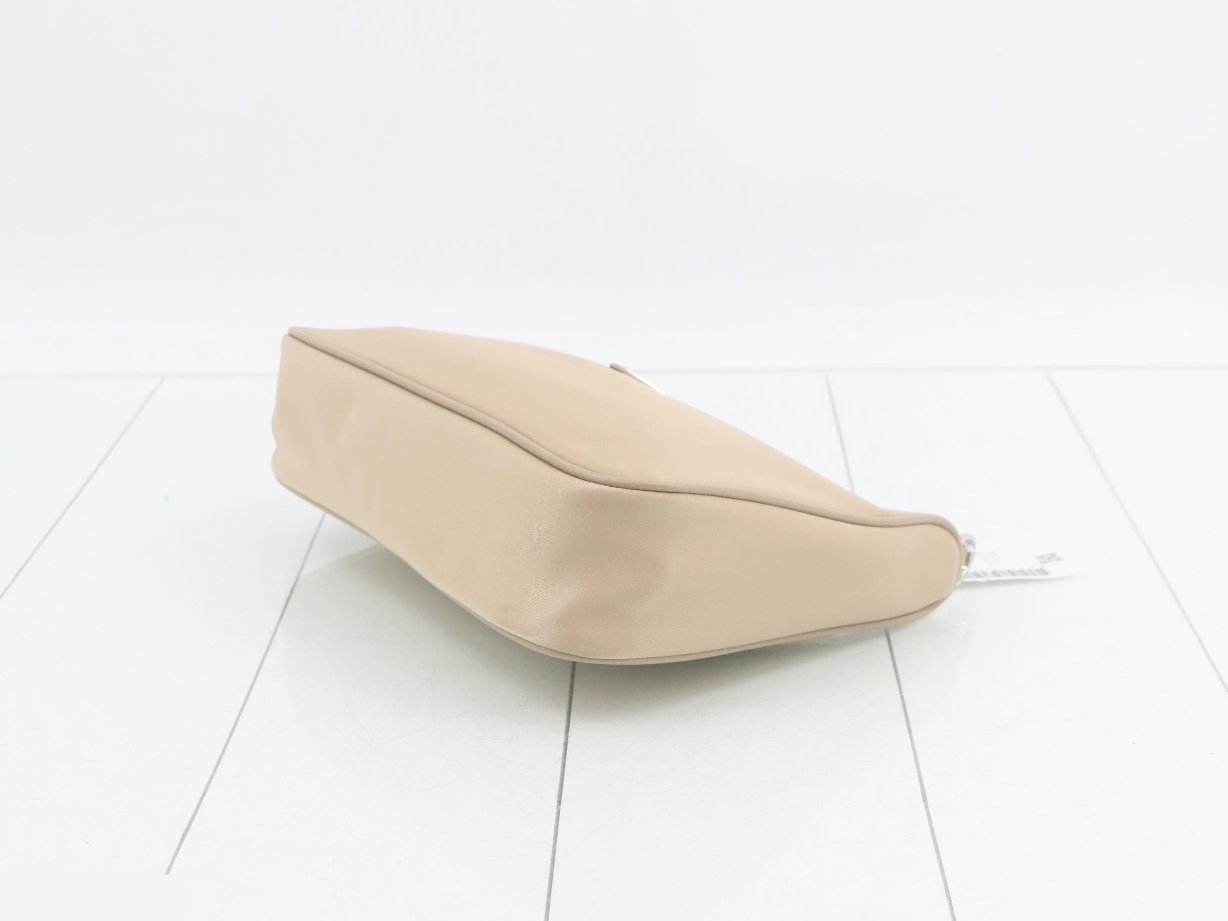 Re-edition Shoulder Bag — view 6