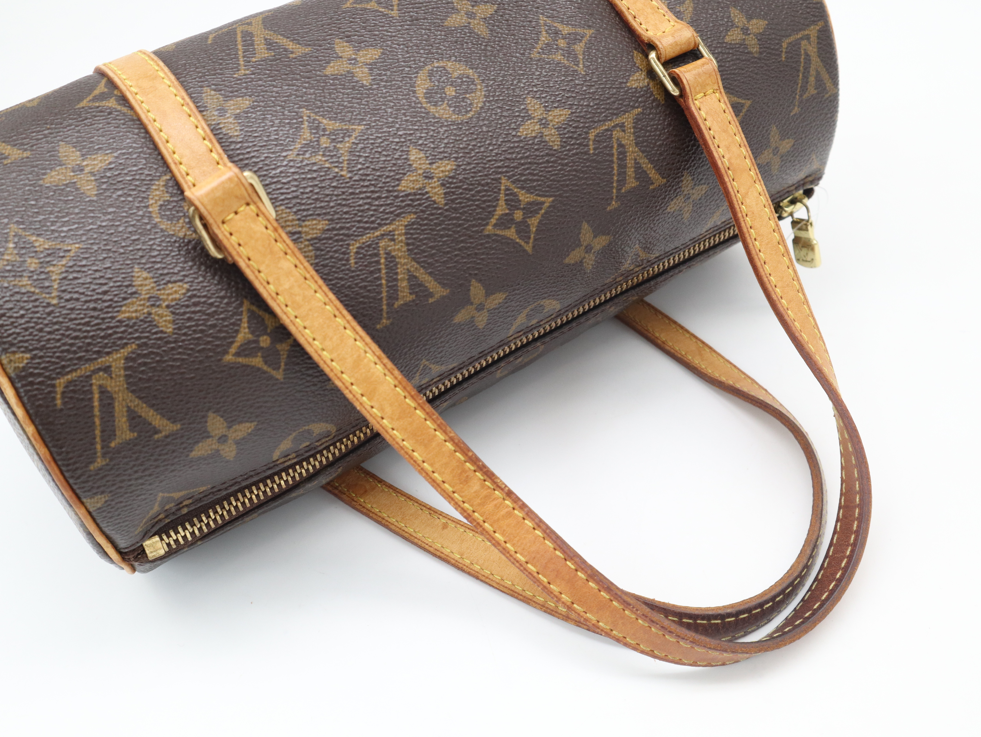 M51386 Monogram Papillon 26 Tote Bag — view 6