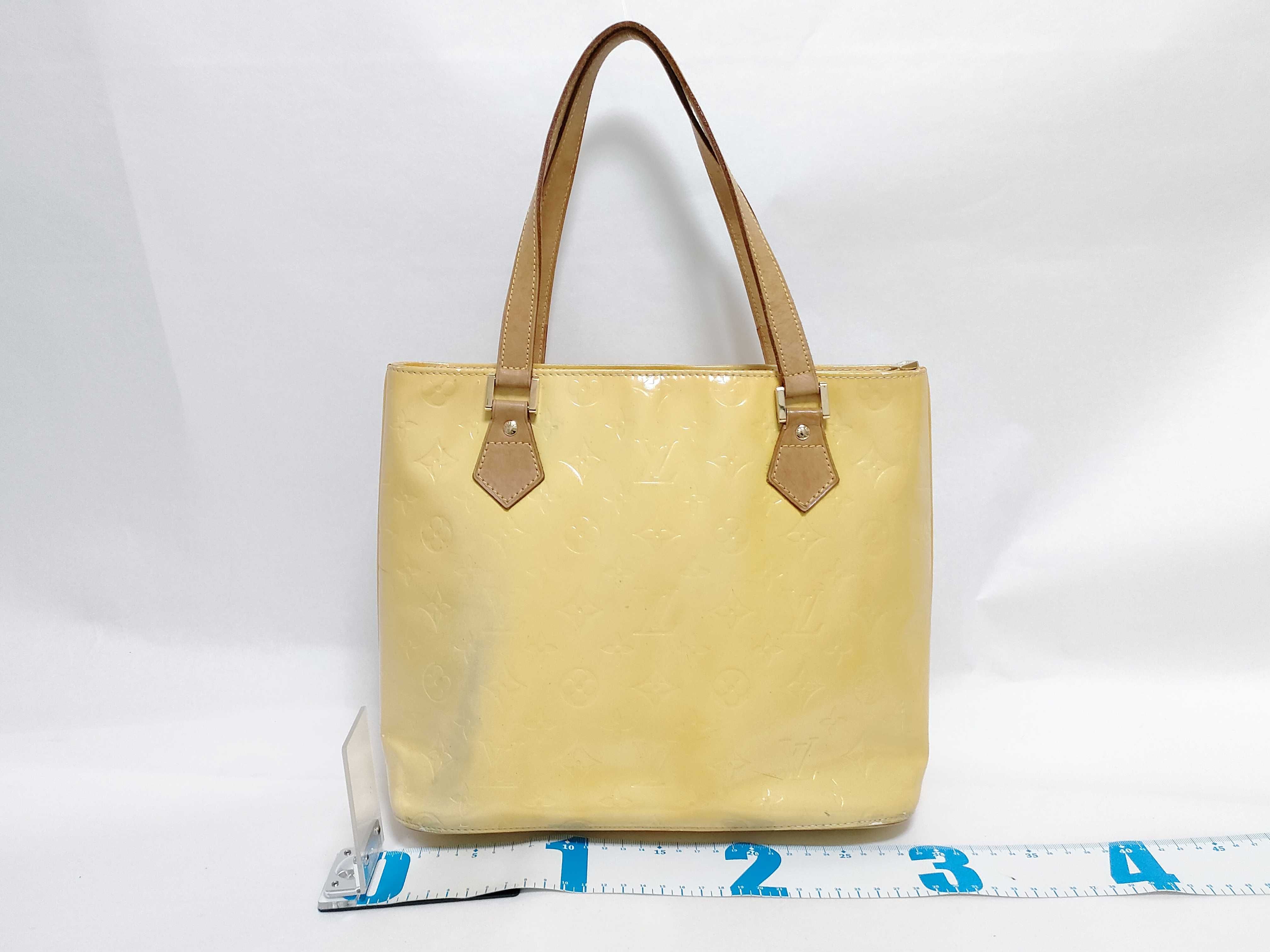 Vernis Louis Vuitton Houston Handbag — view 2
