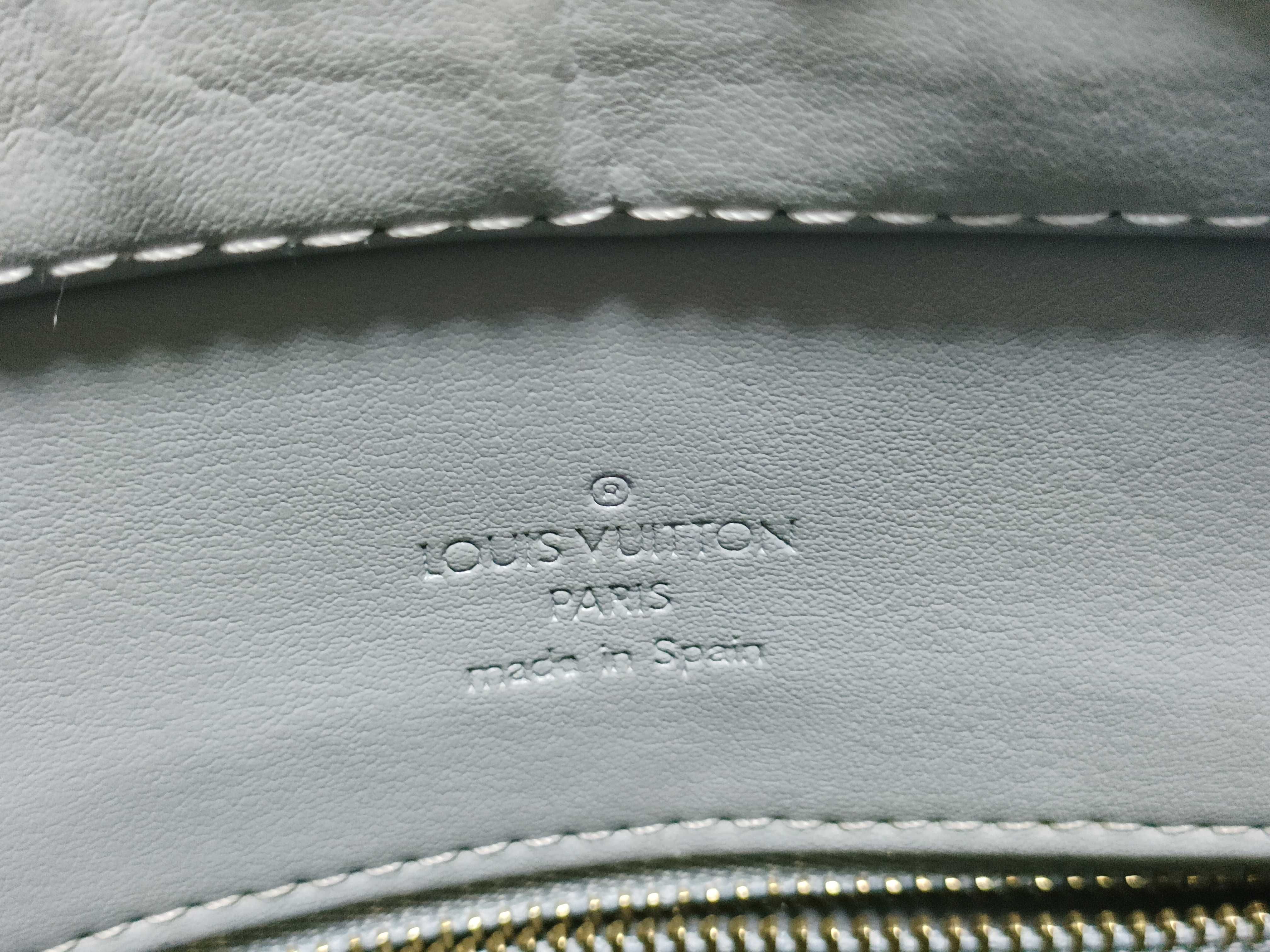 Vernis Louis Vuitton Houston Handbag — view 13