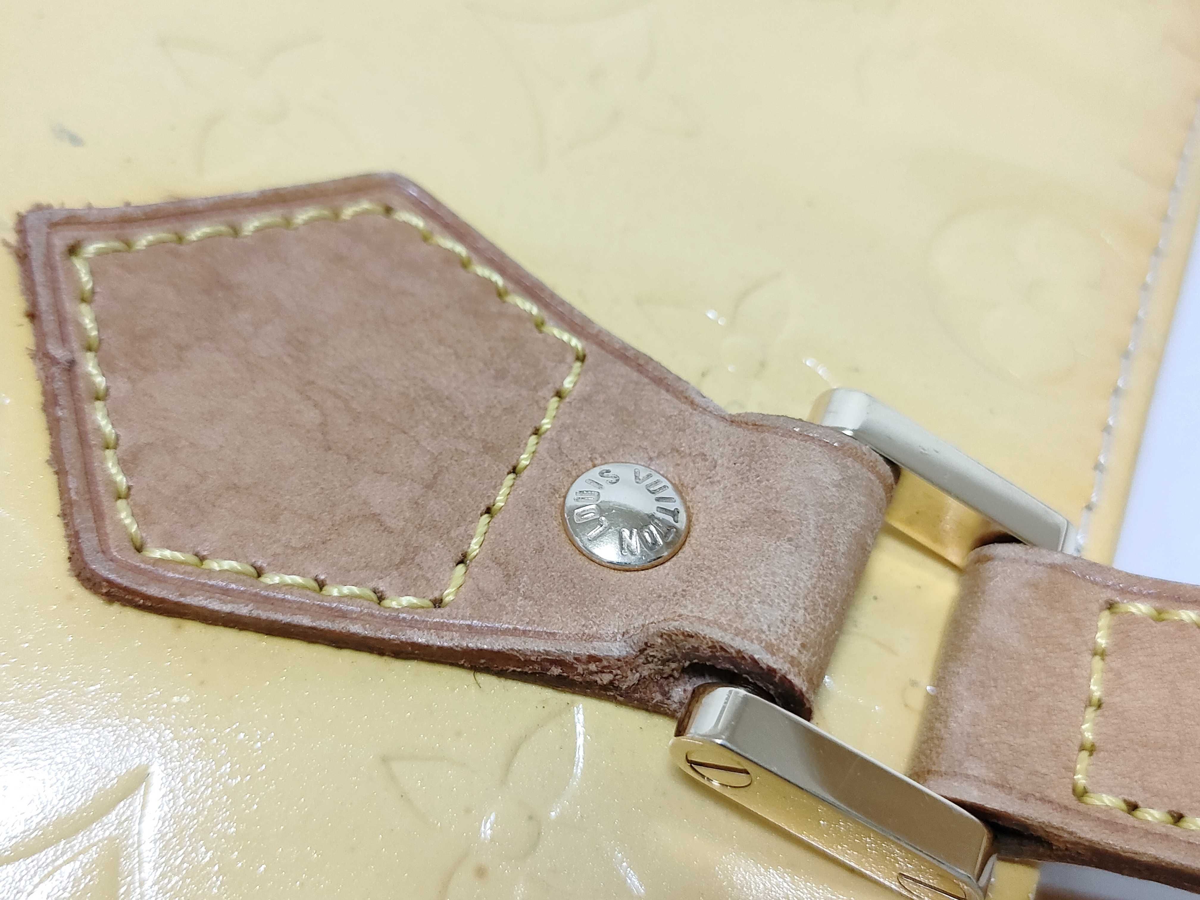 Vernis Louis Vuitton Houston Handbag — view 5
