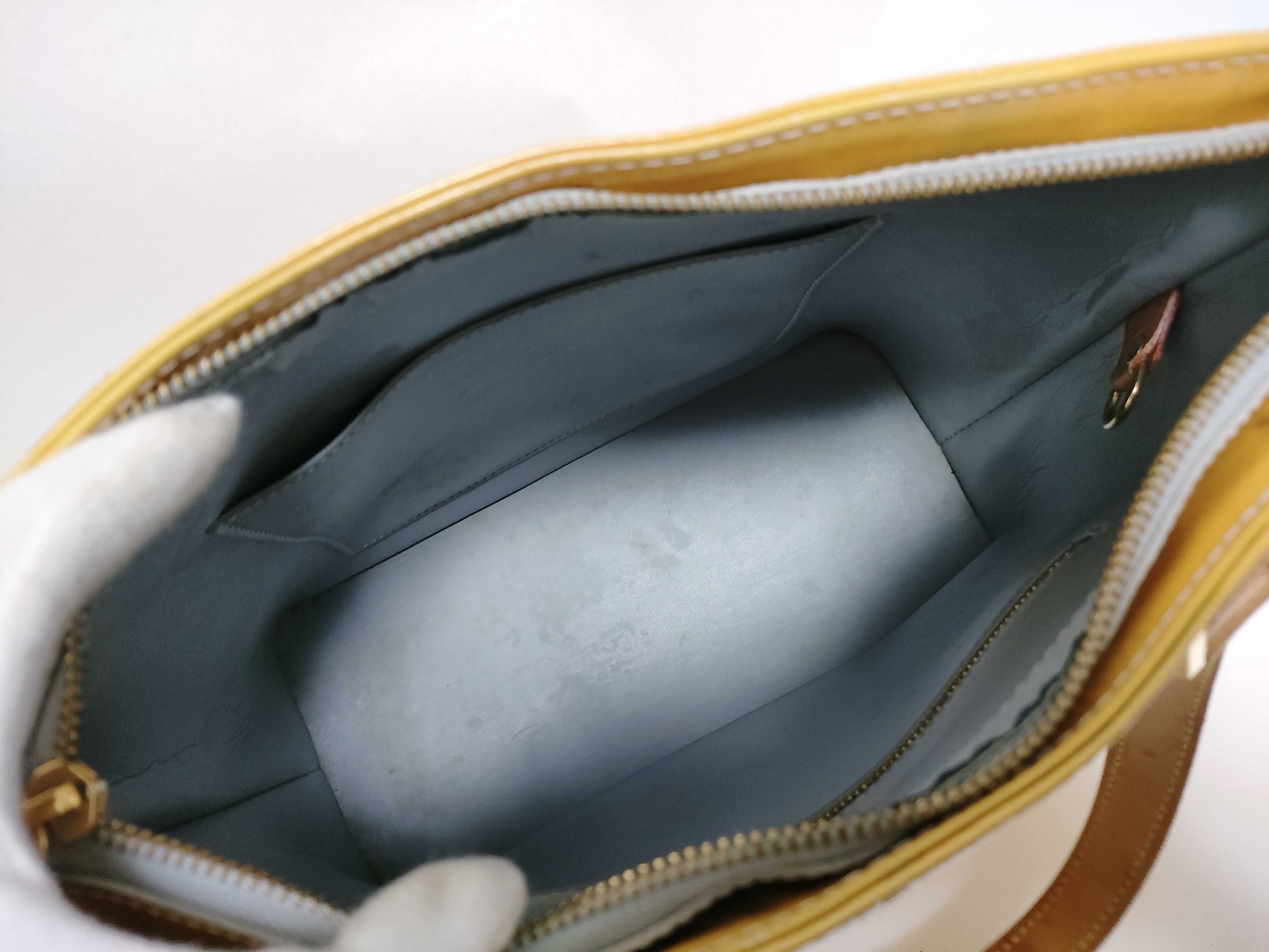 Vernis Louis Vuitton Houston Handbag — view 10