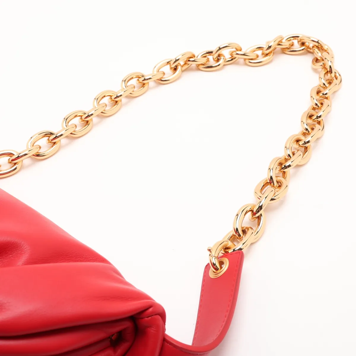 The Chain Pouch Leather Chain Shoulder Bag Red — view 5