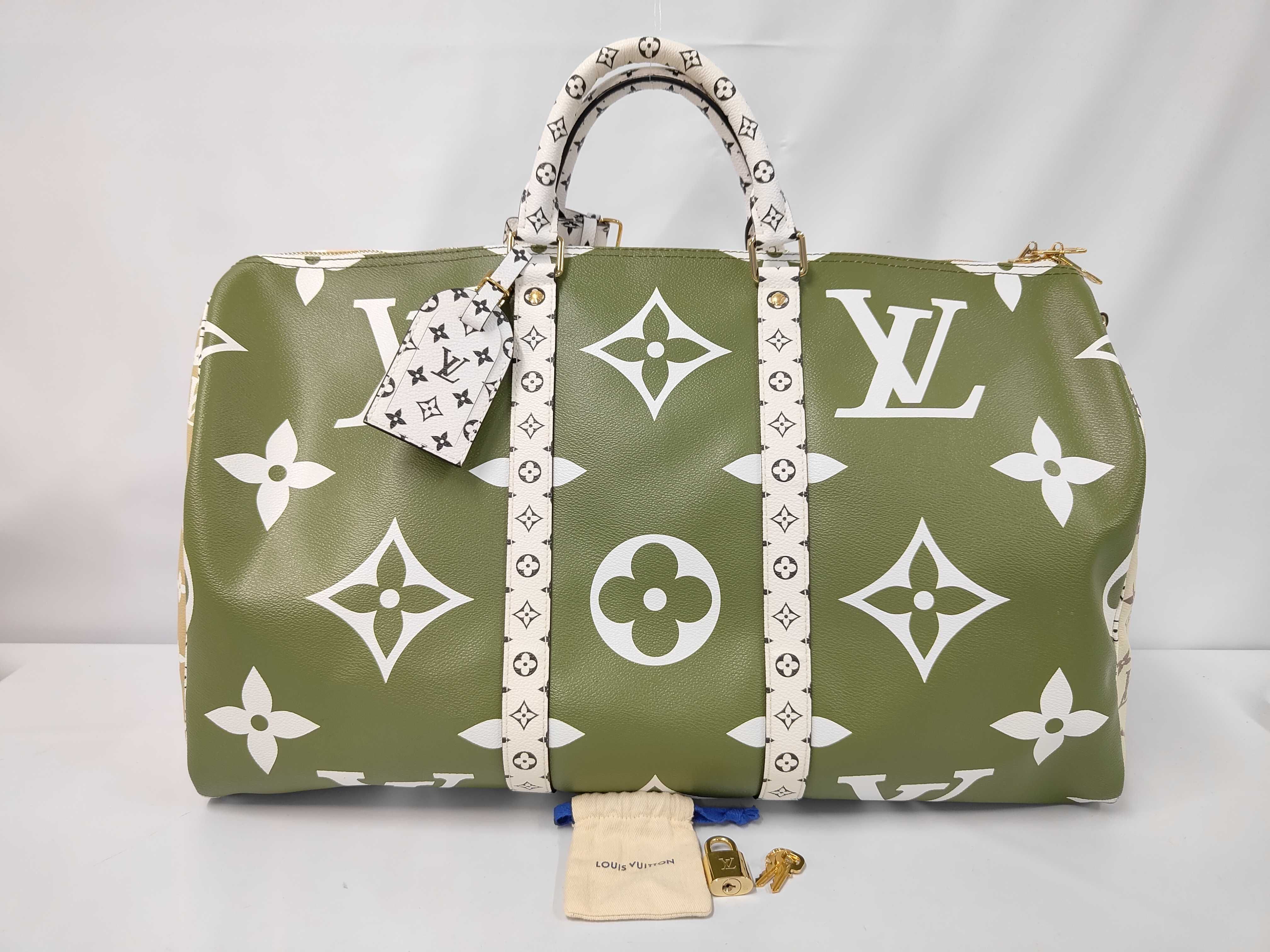 M44590 Keepall Bandoulière 50 Giant Monogram Reverse Boston Bag