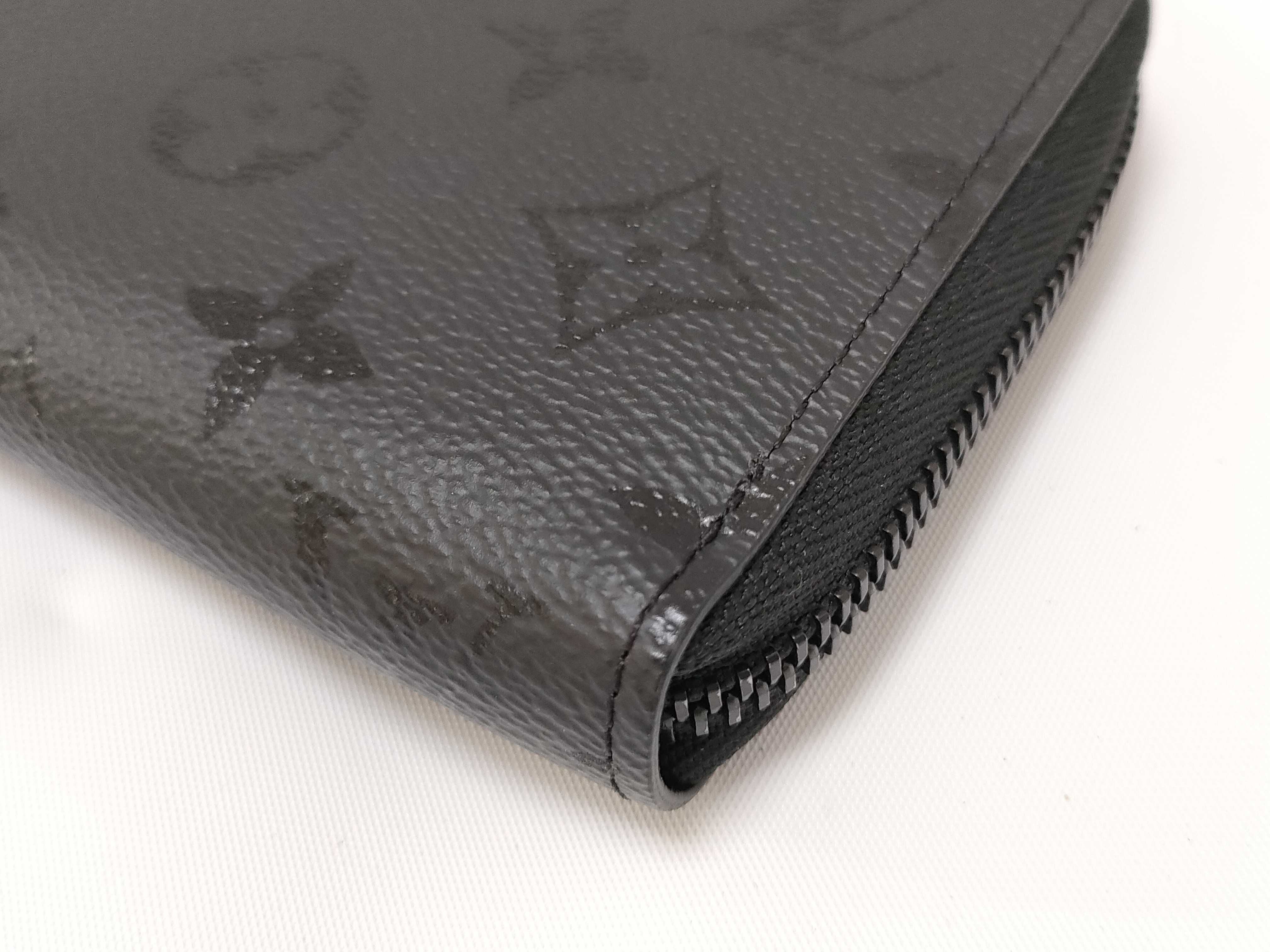 Monogram Zippy Wallet Horizontal Long Wallet Black M28048 RFID Wallet — view 2