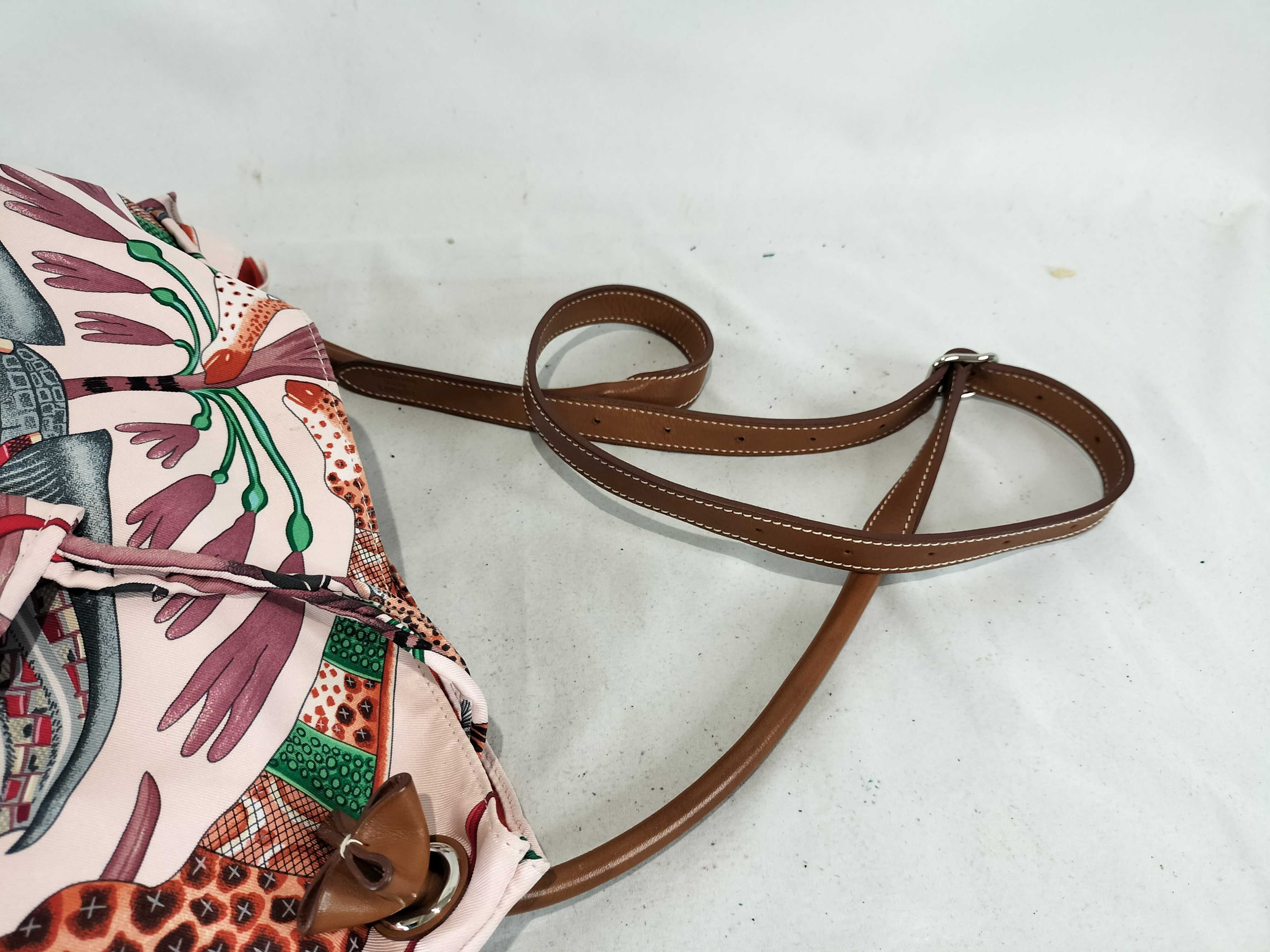 Silky City PM Zambezi March Shoulder Bag — view 3