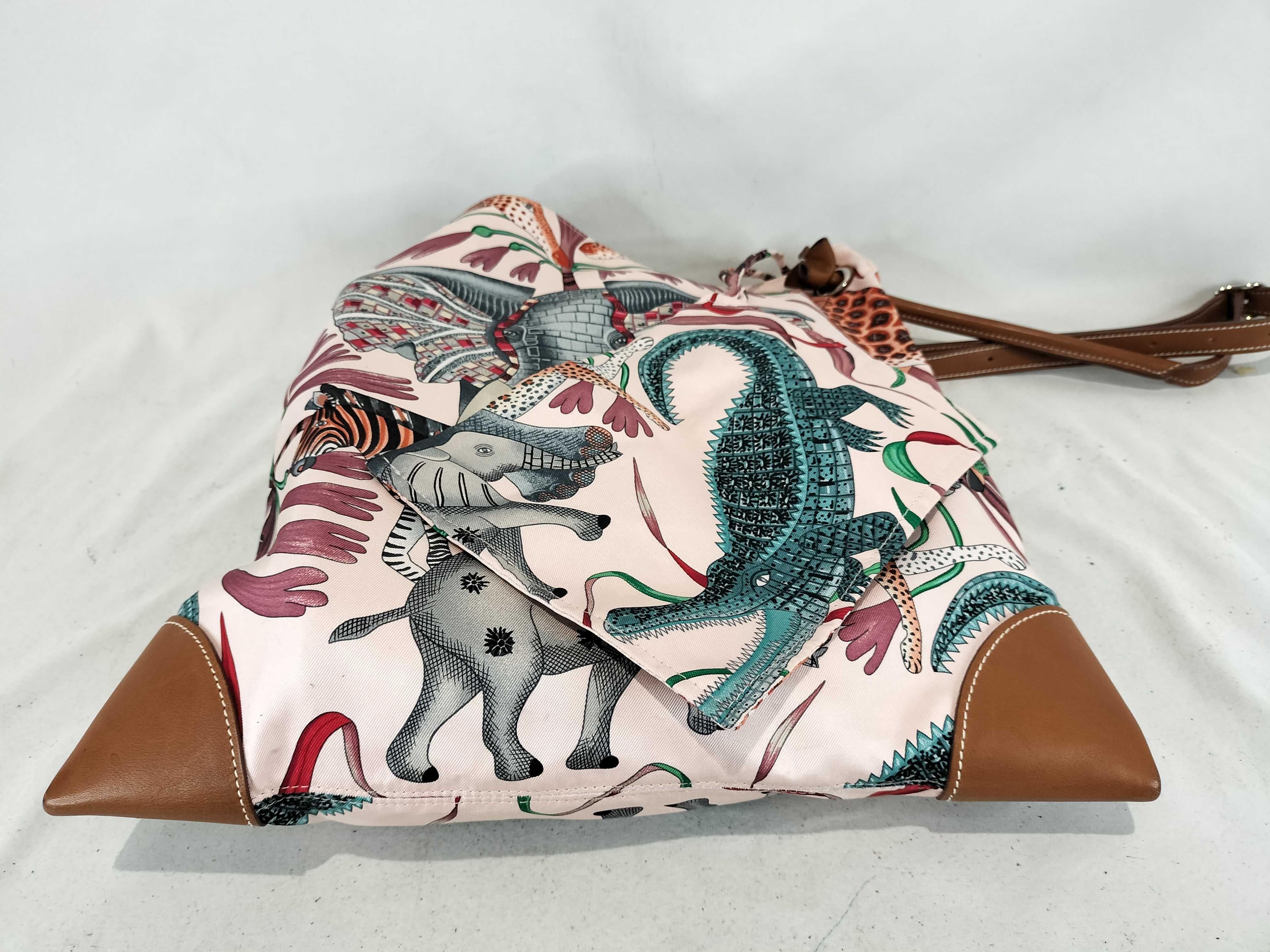 Silky City PM Zambezi March Shoulder Bag — view 7
