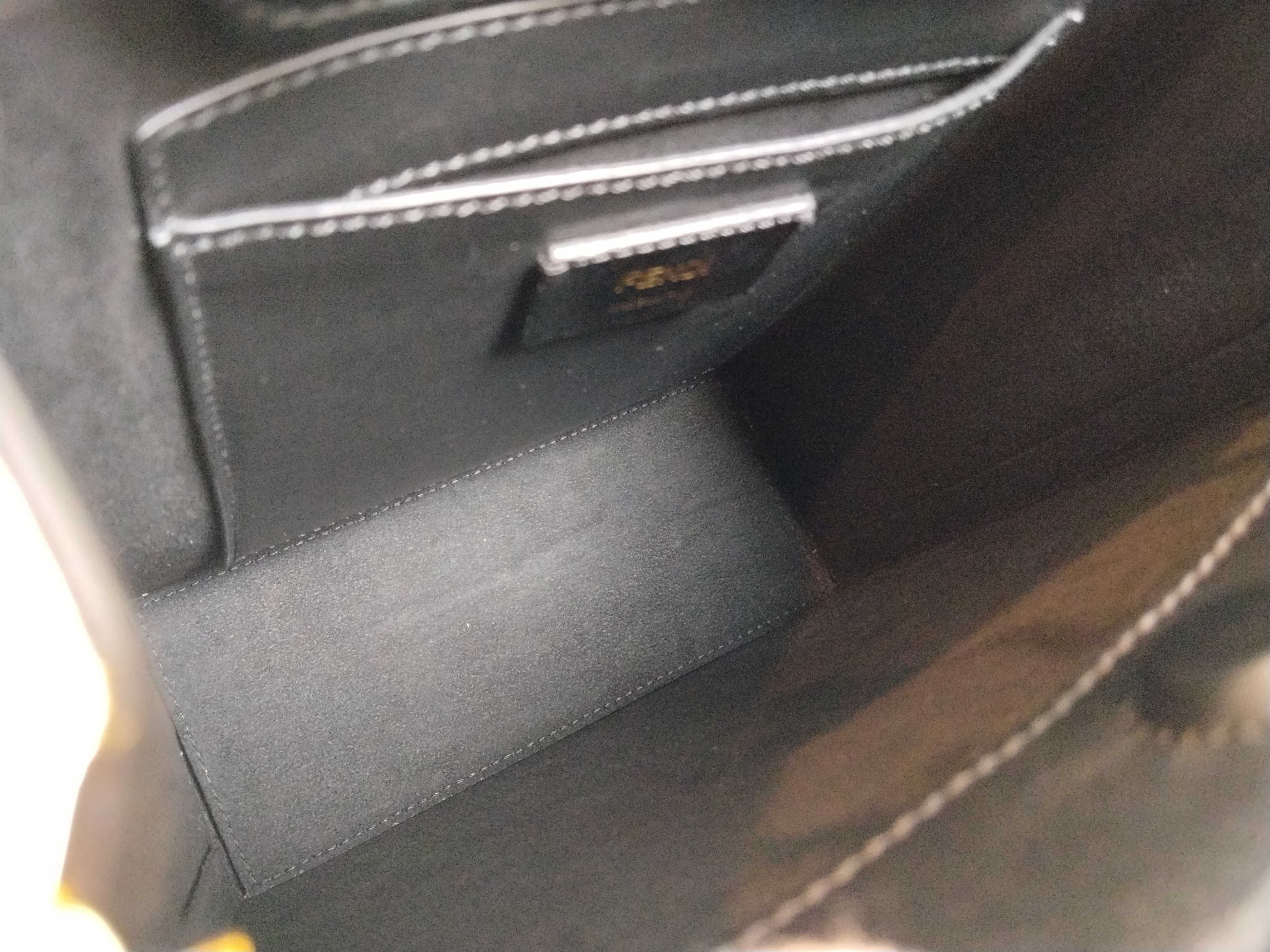 Shopping Bag Leather 2-Way Handbag Yellow 7VA512 Handbag — view 9