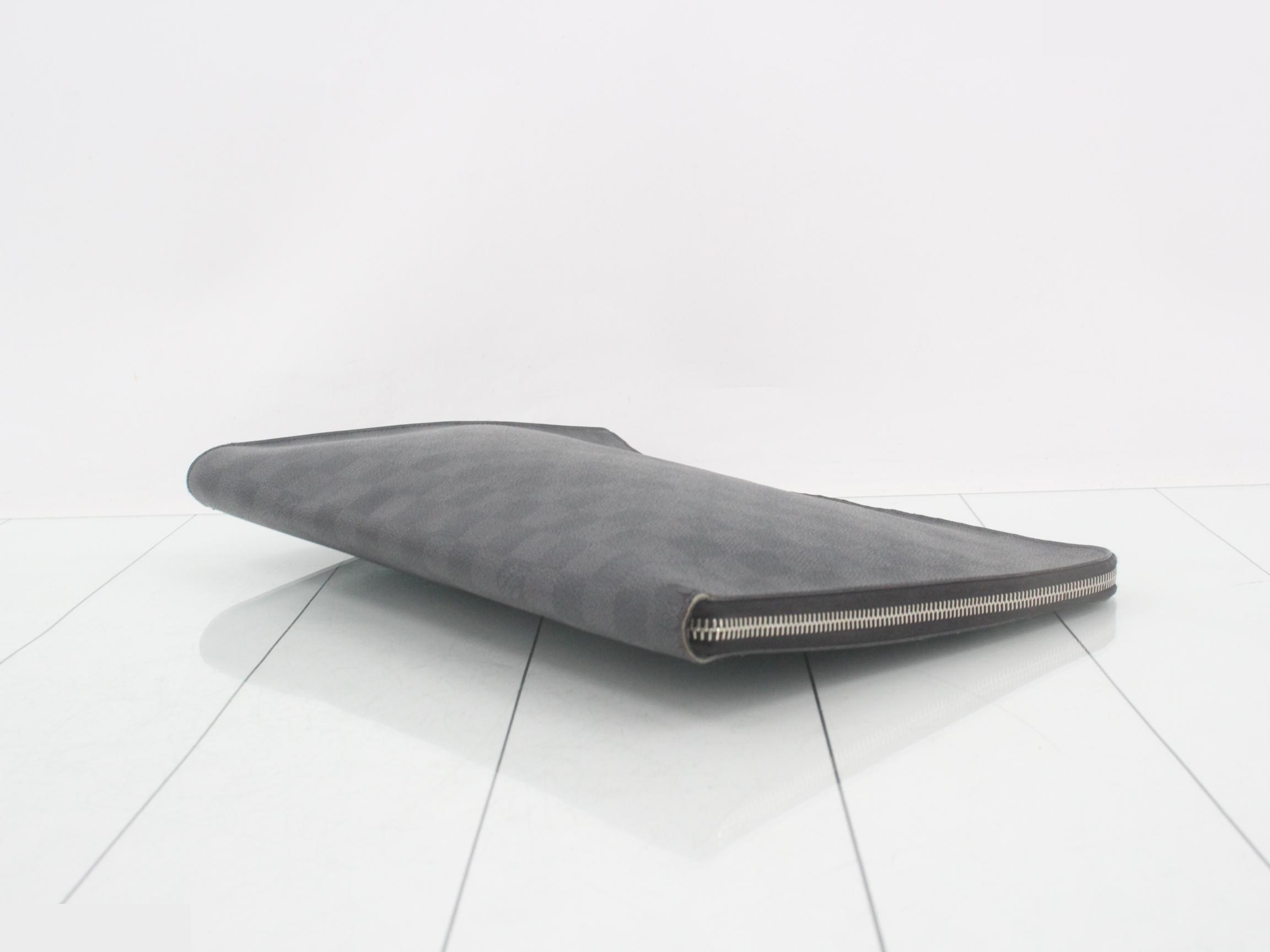 Damier Graphite Pochette Jour GM Case — view 6