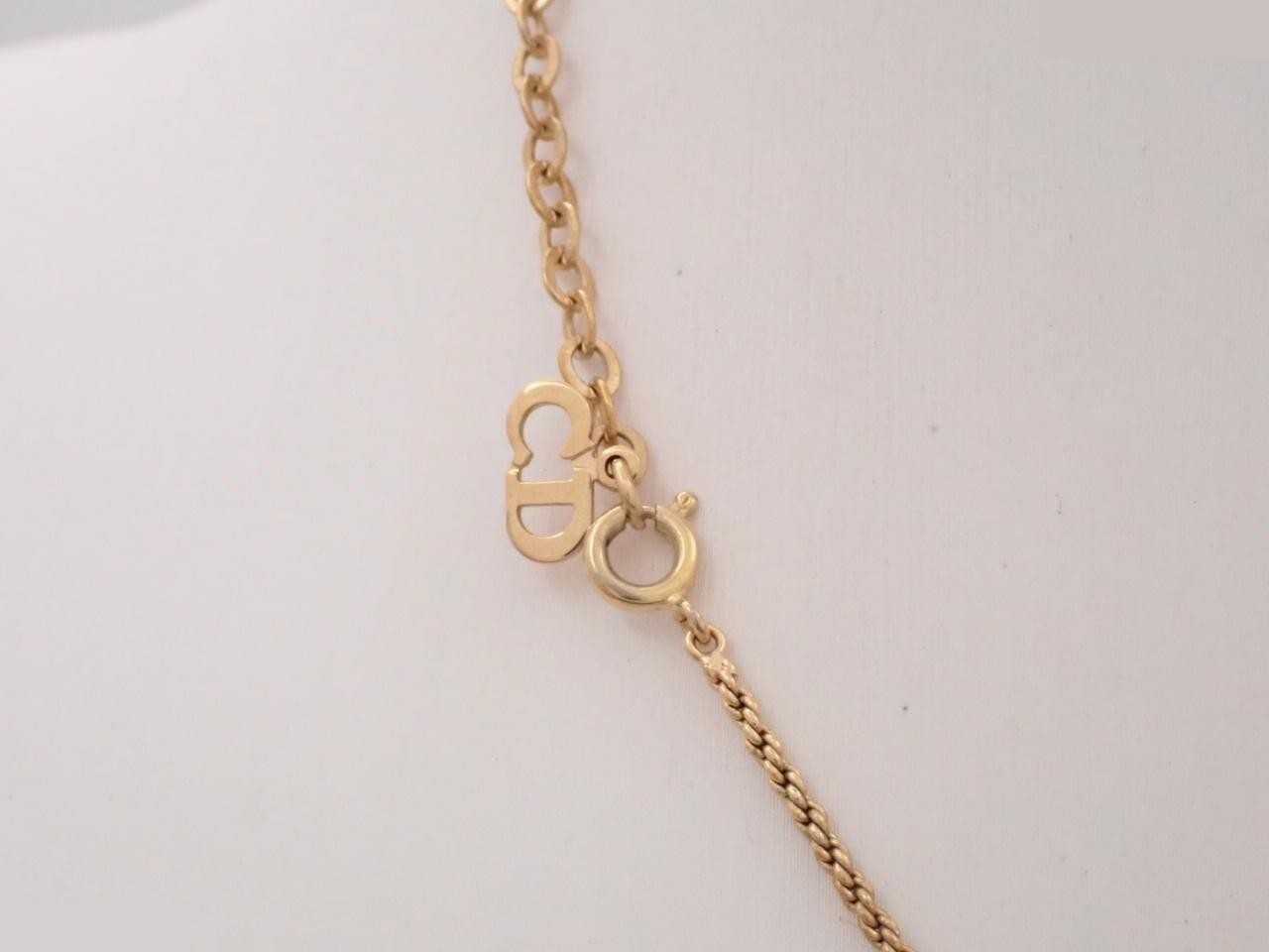 necklace — view 2