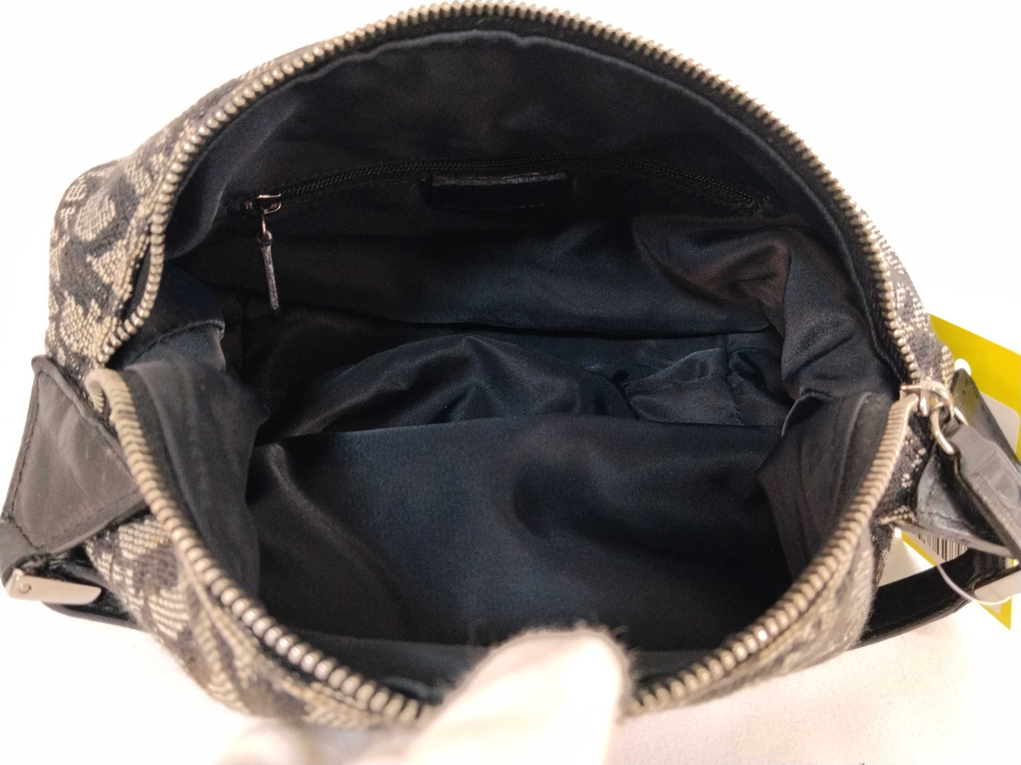 Trotter Accessory Pouch, Handbag — view 10