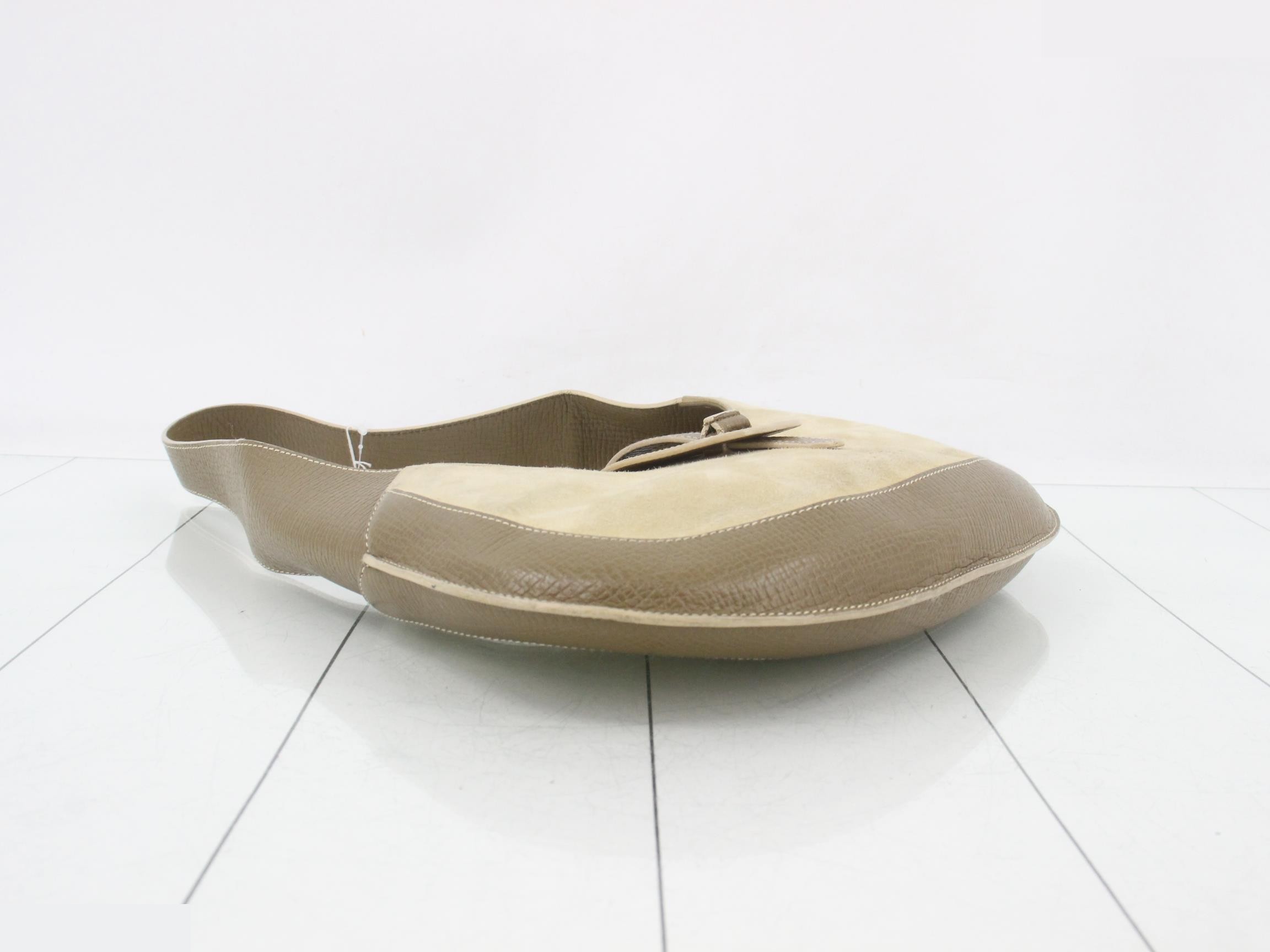 One handbag — view 5