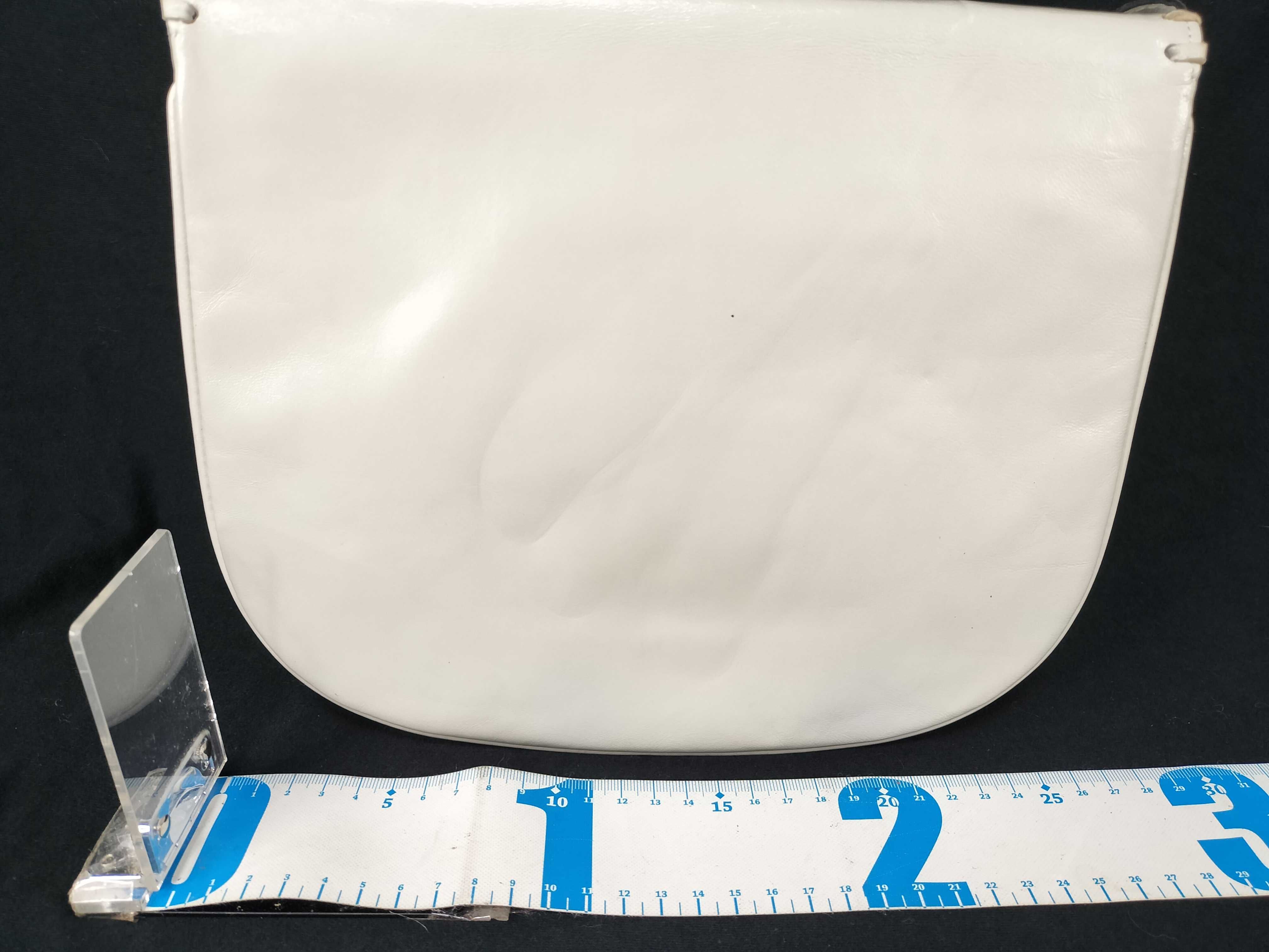 Cassandra Logo Shoulder Bag (Archive Shoulder Bag) — view 2
