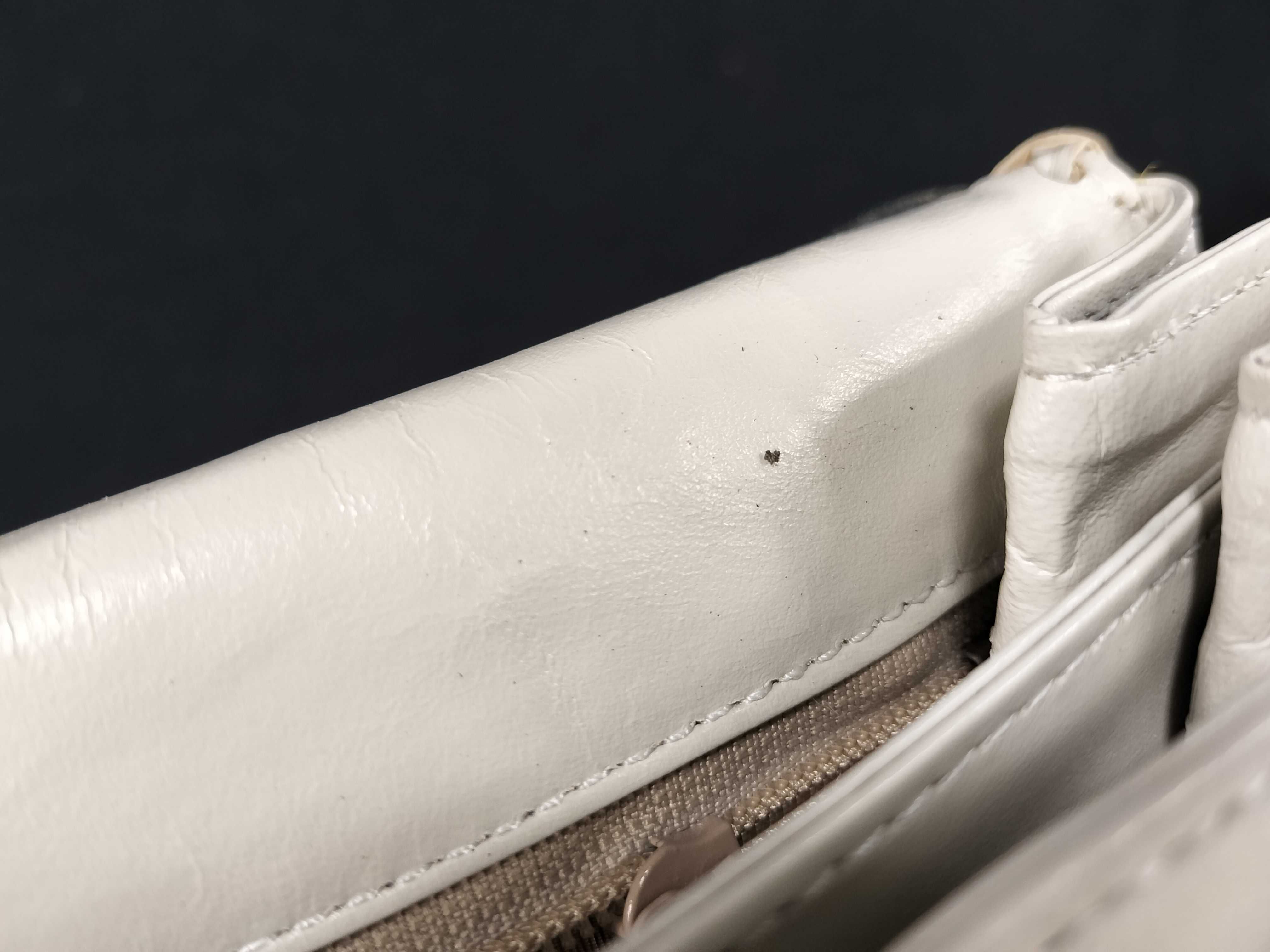 Cassandra Logo Shoulder Bag (Archive Shoulder Bag) — view 13