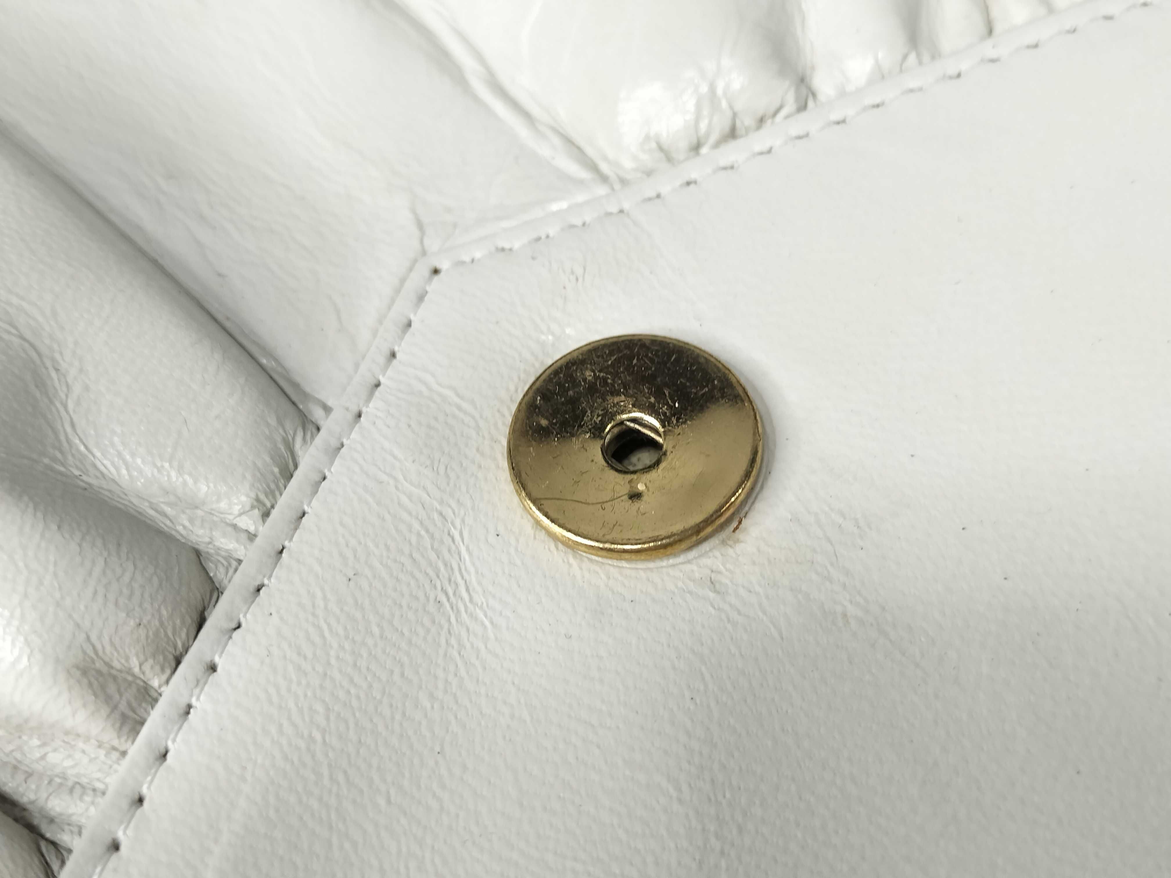 Cassandra Logo Shoulder Bag (Archive Shoulder Bag) — view 15
