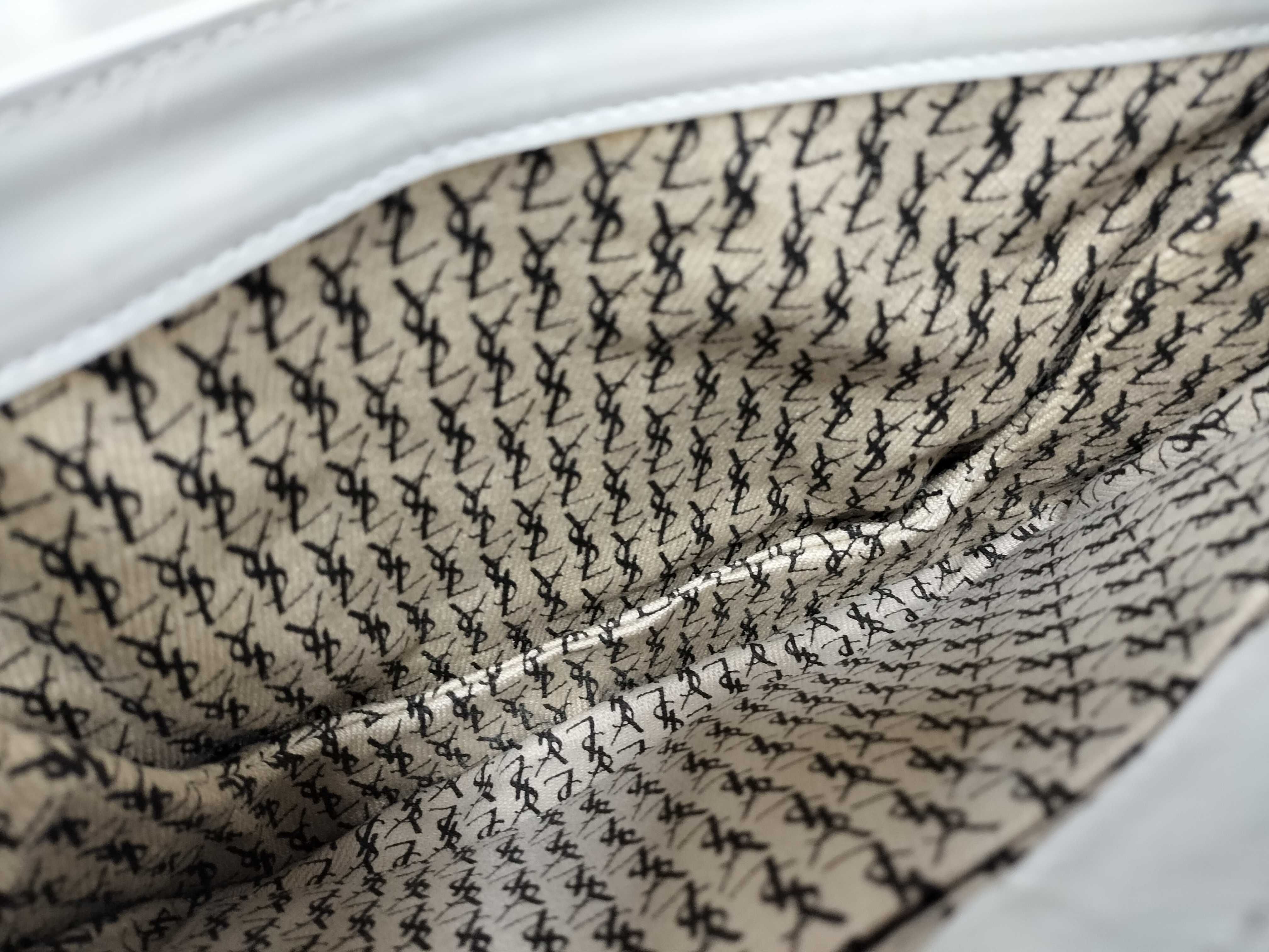 Cassandra Logo Shoulder Bag (Archive Shoulder Bag) — view 10