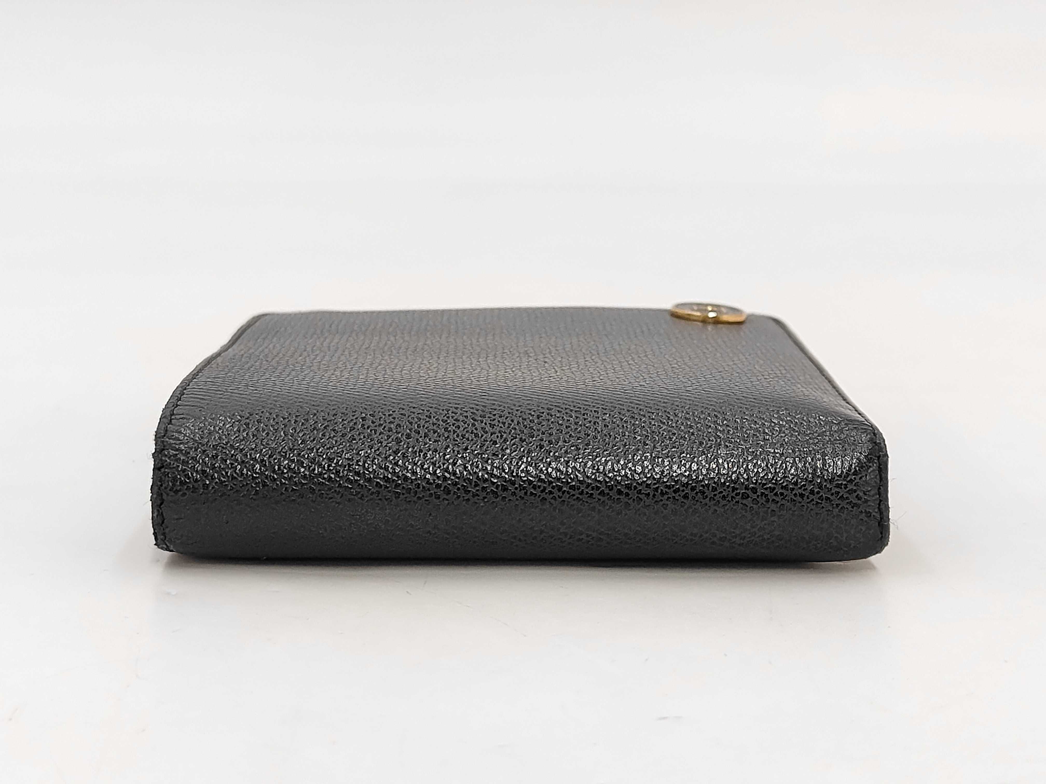 wallet — view 4
