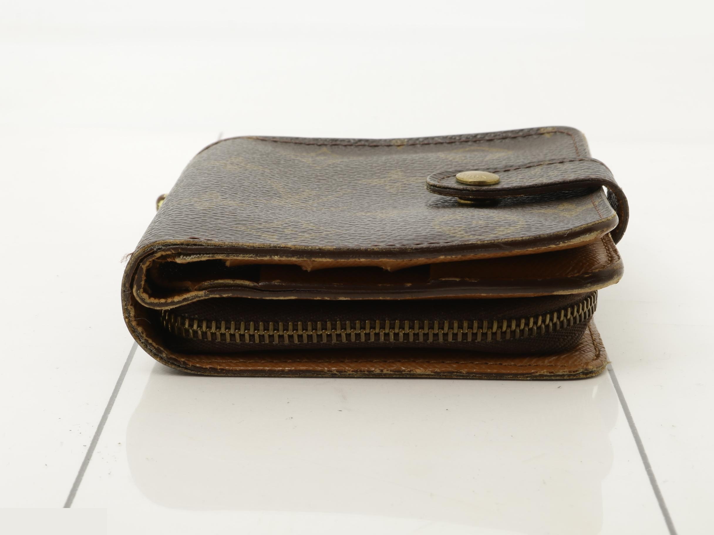 M61667 Compact Zip Bi-fold Wallet, Monogram, Brown — view 3