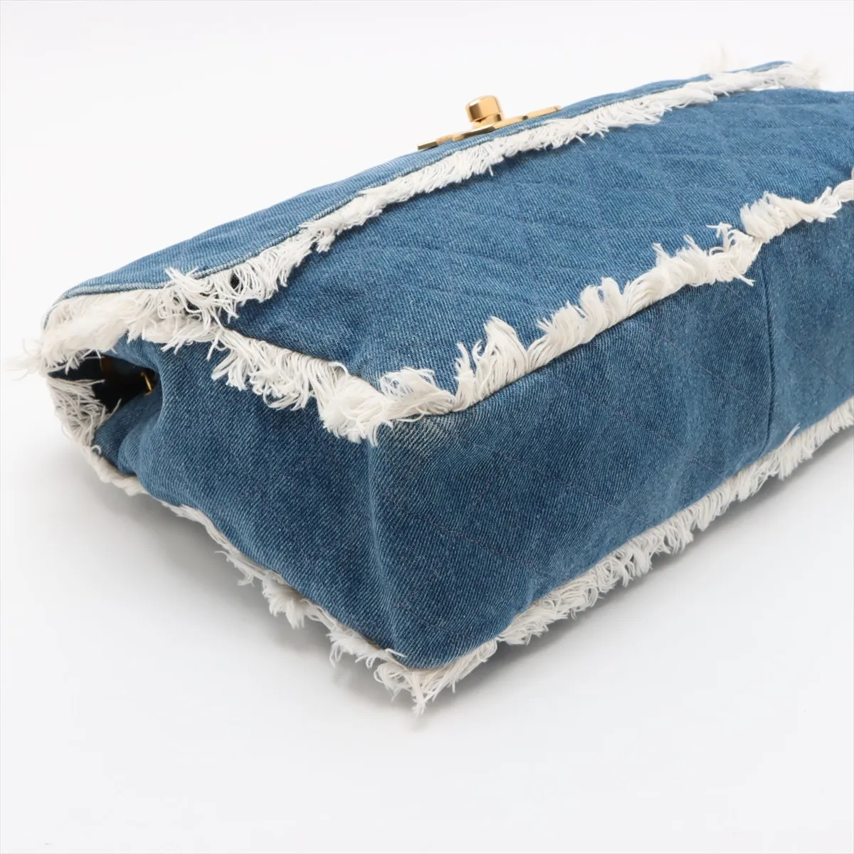 [Individually wrapped] Chanel Matelasse denim single flap single chain bag fringe blue gold hardware 2825821 2nd series — view 4
