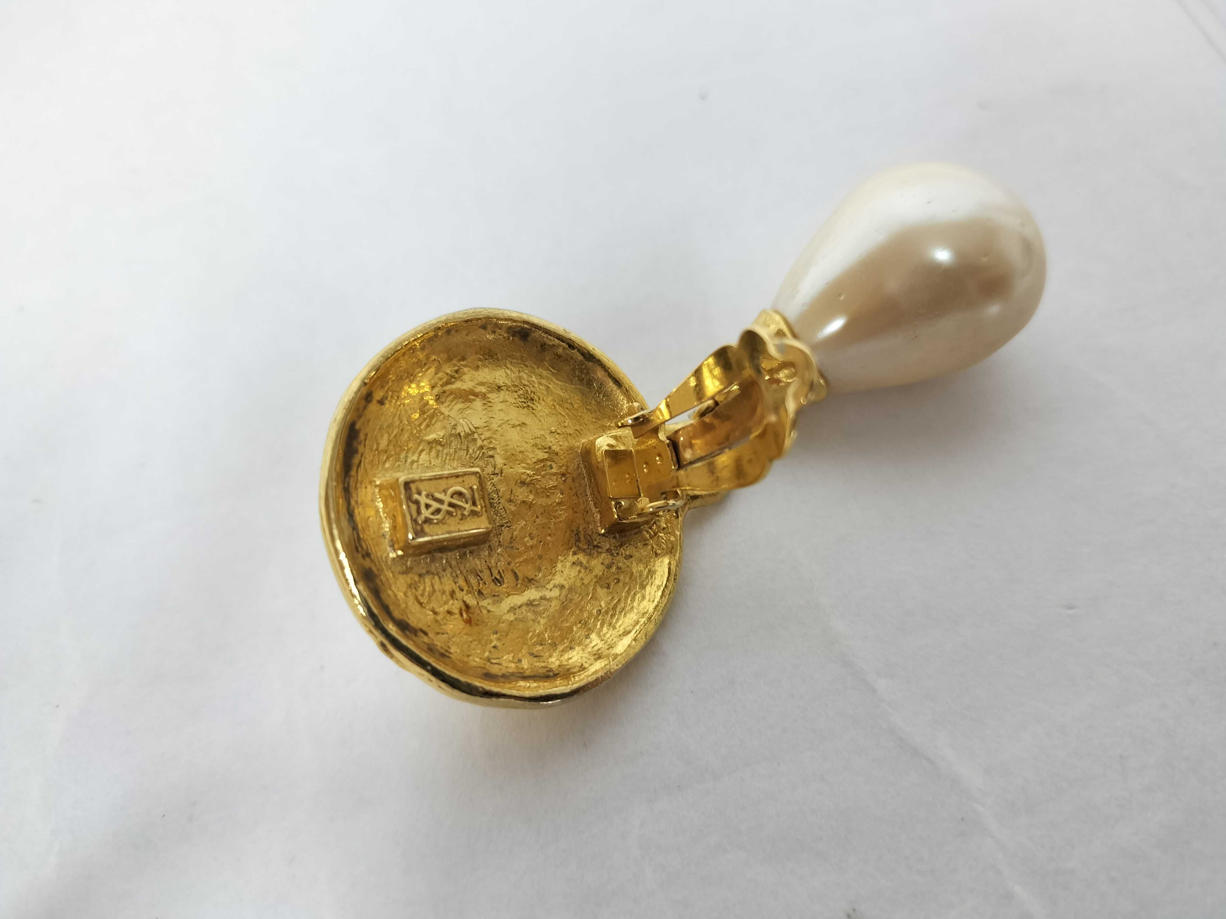 Earrings — view 8