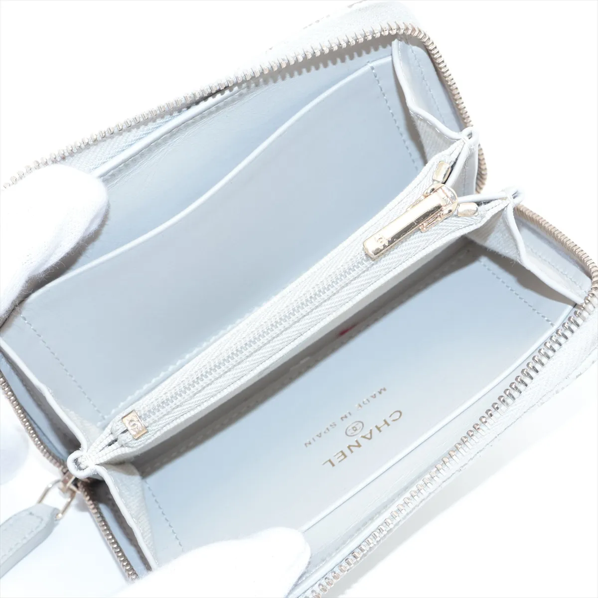 Matelassé Caviar Skin Coin Case, Gray with Gold Hardware, HUL0K1P9 — view 3