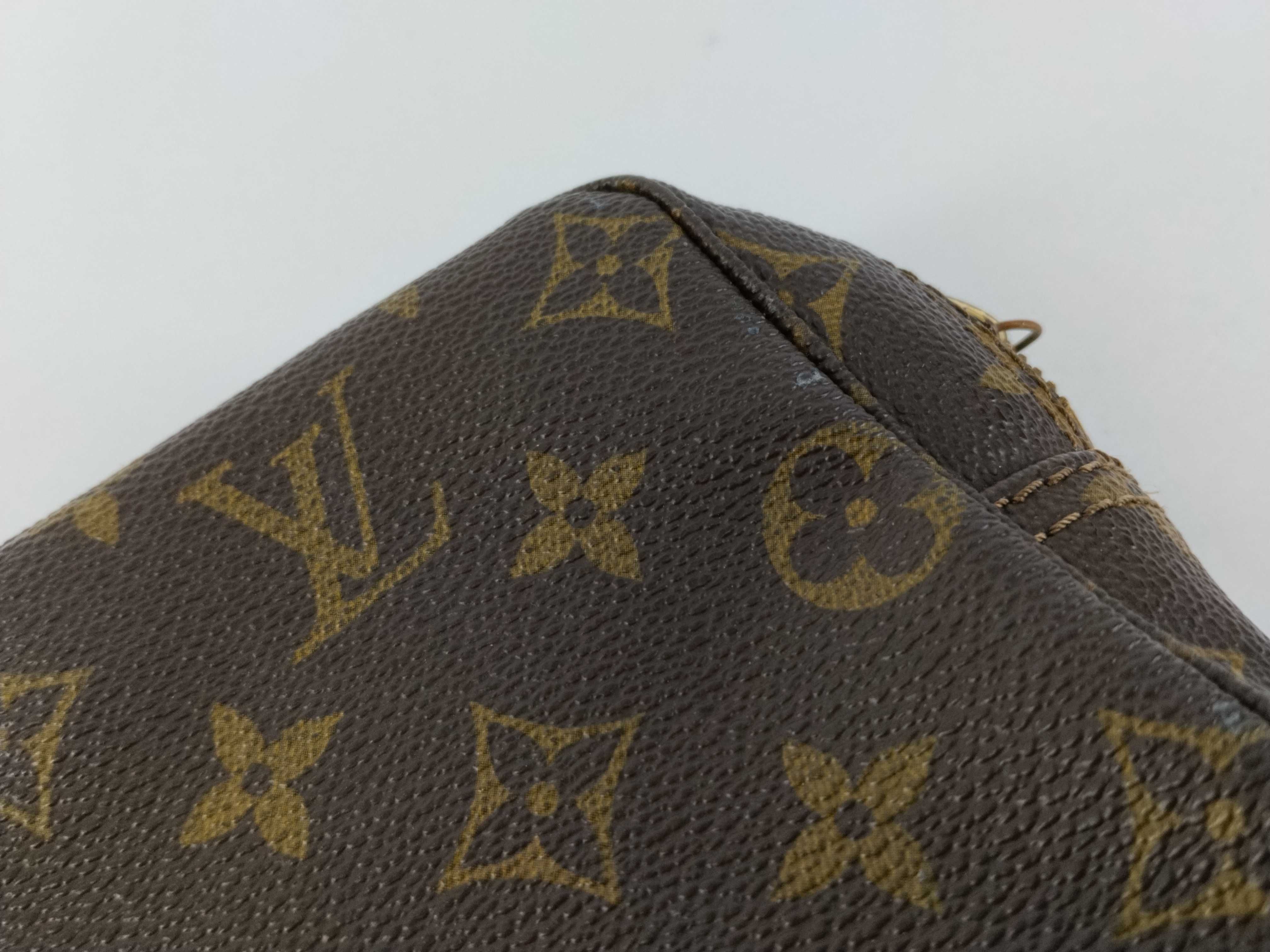 Monogram Louis Vuitton Monogram Trousses Toilette 18 M47526 Pouch — view 6