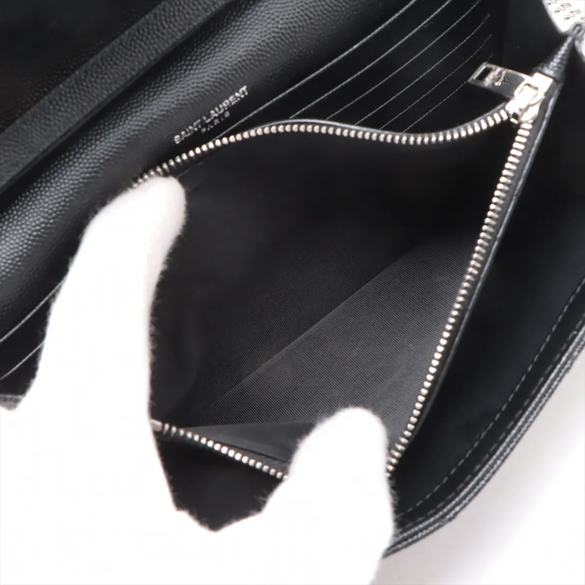 Cassandra Leather Chain Wallet Black 377828 — view 7