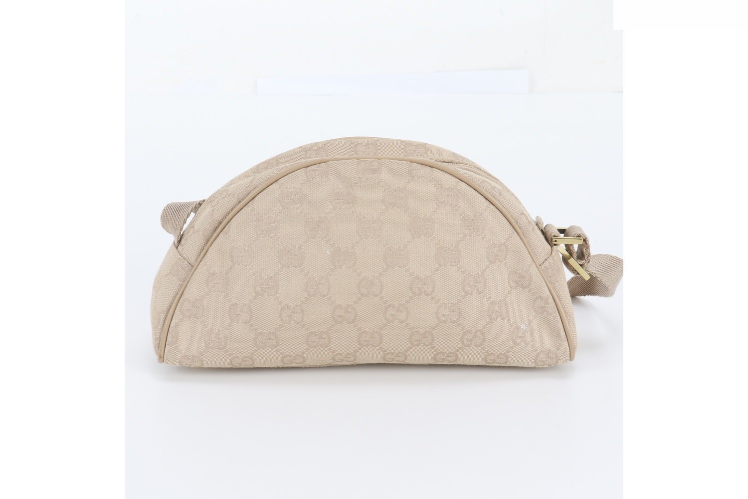 GG Canvas 90781 Leather Shoulder Bag (One-Shoulder) — view 3