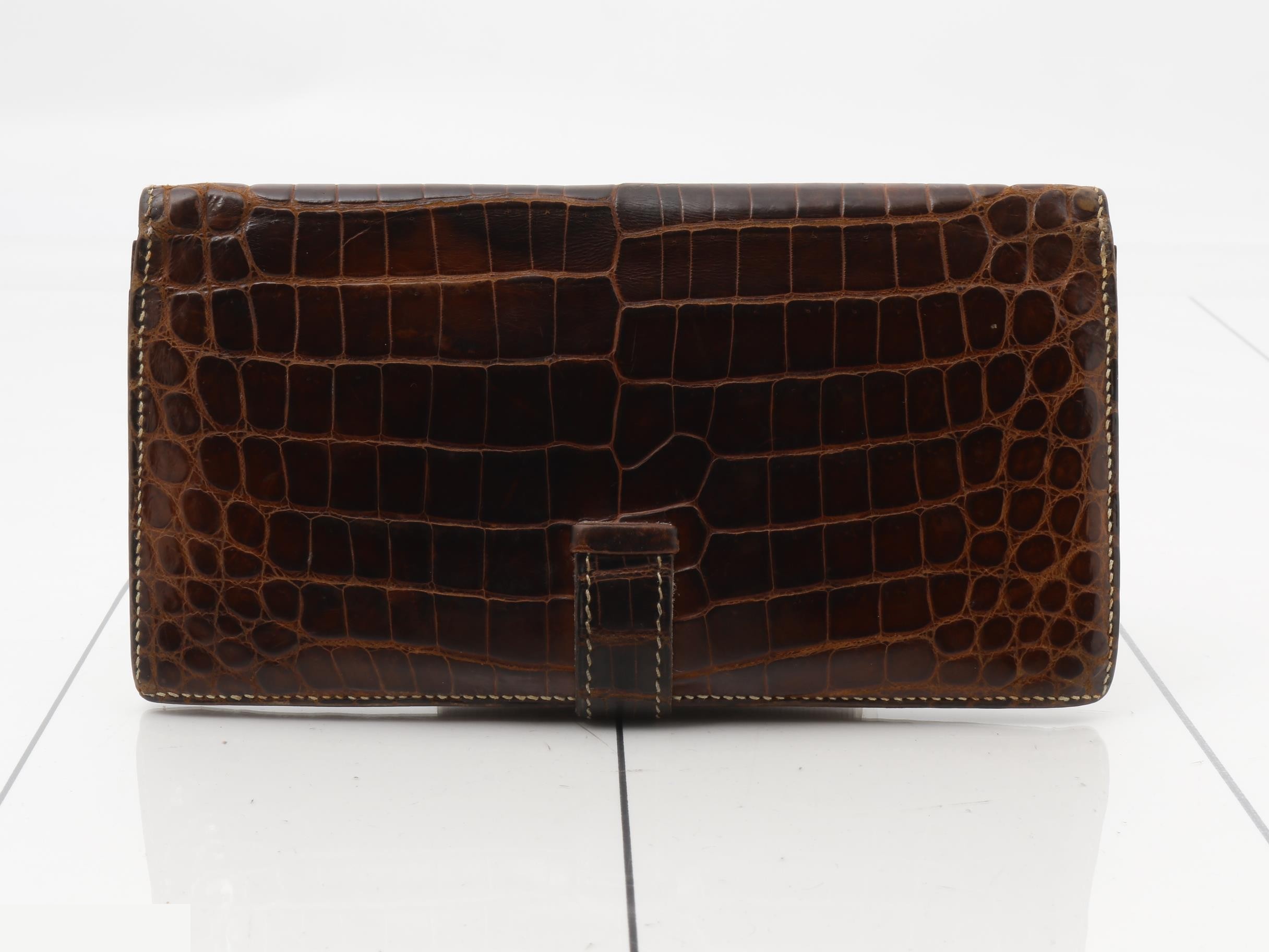 Bearn H stamp HERMES wallet — view 2
