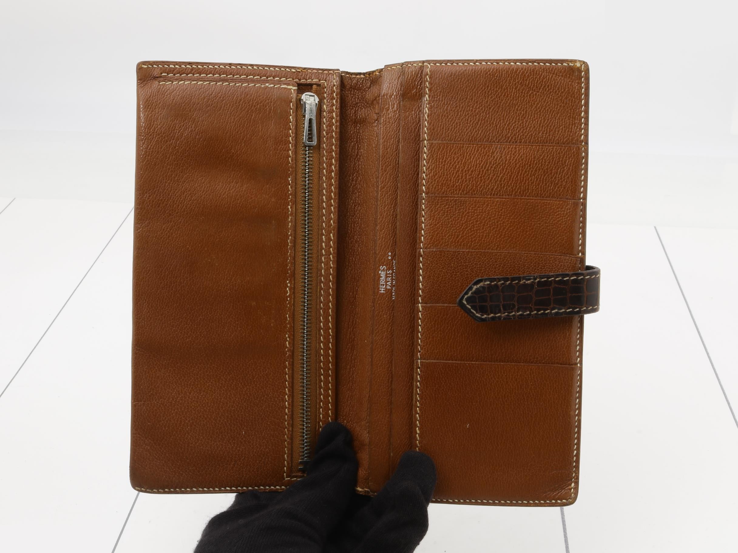 Bearn H stamp HERMES wallet — view 4
