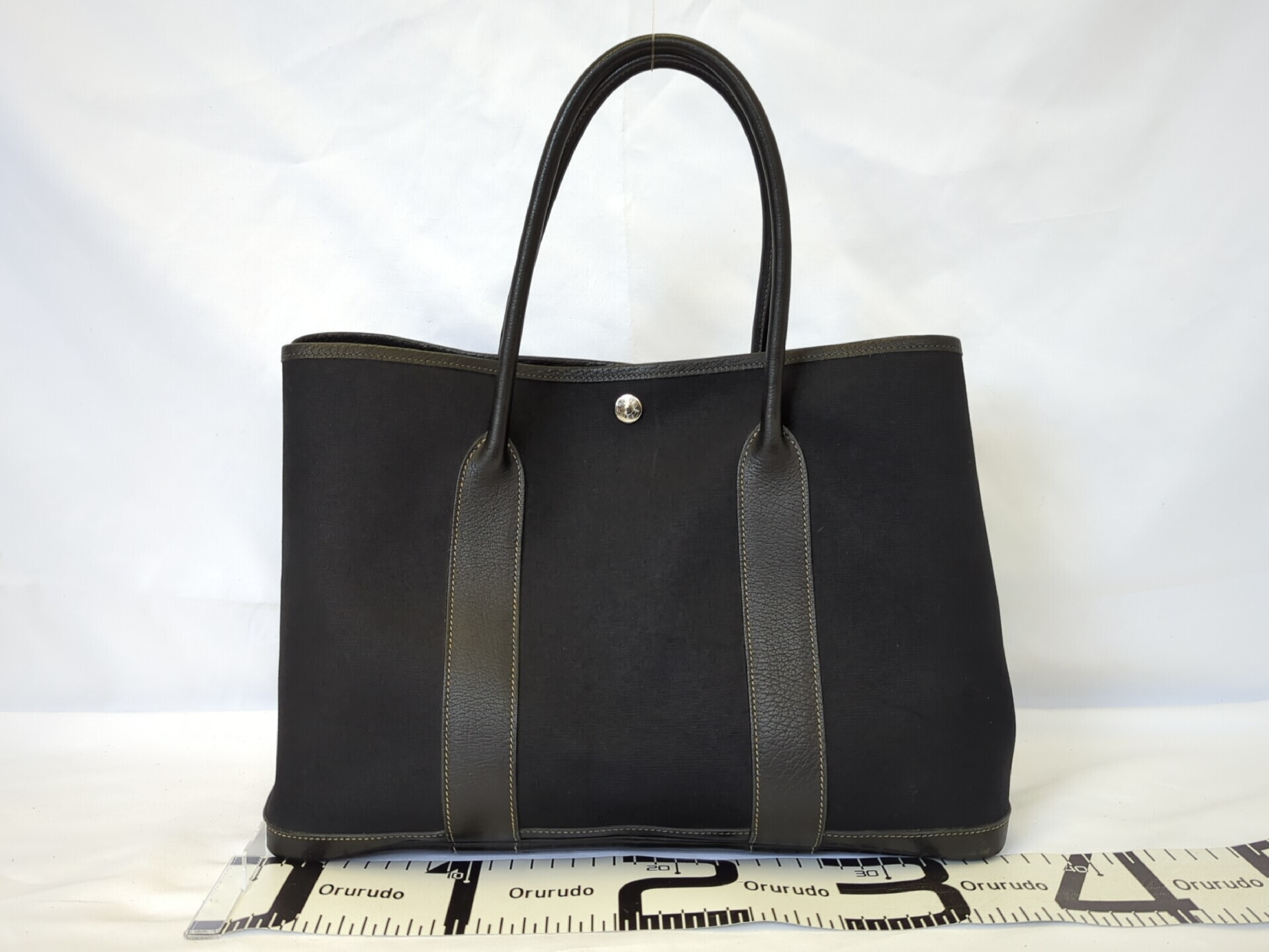 Garden Party H Tote Bag — view 2