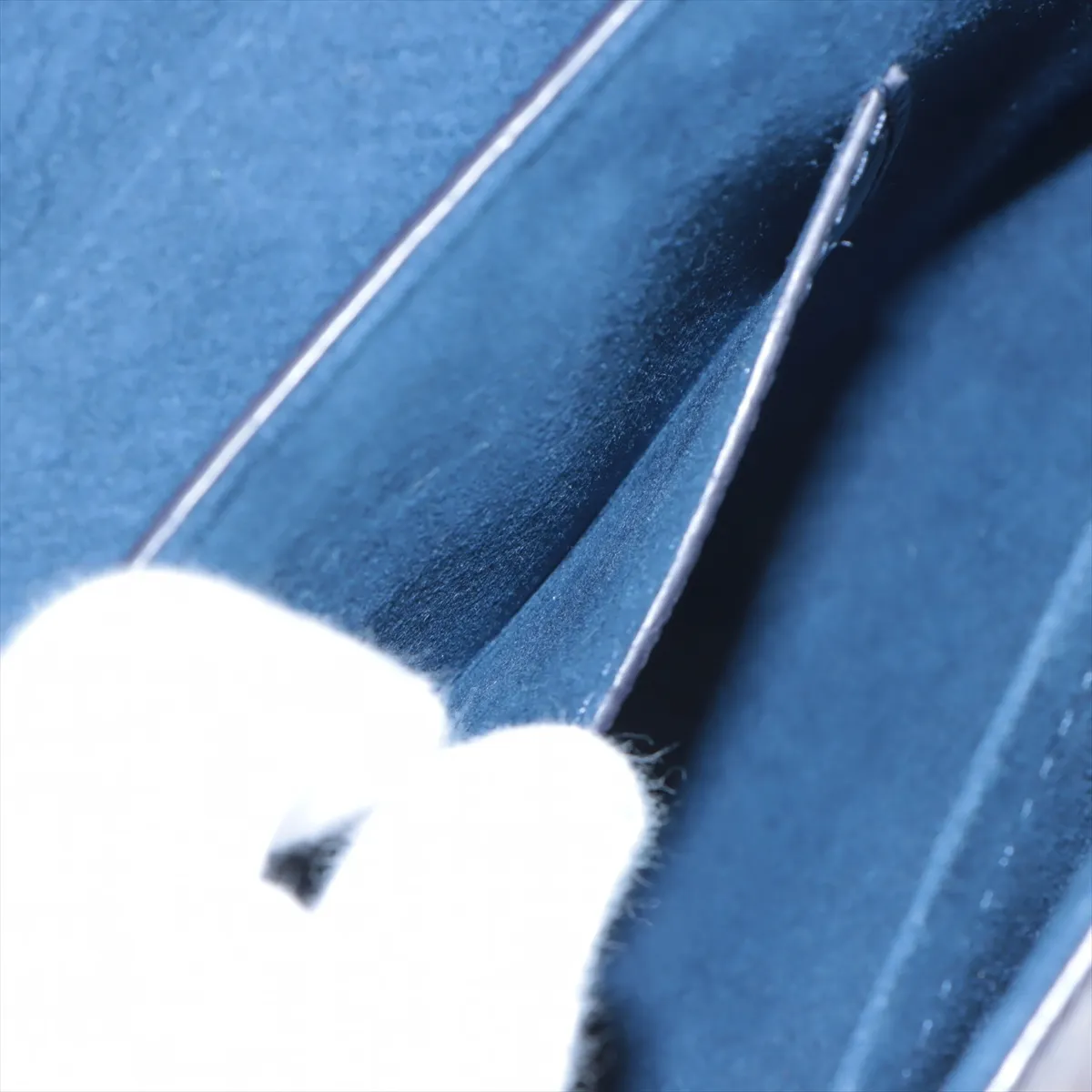 Epi Twist MM M53090 Navy with Mirror — view 9
