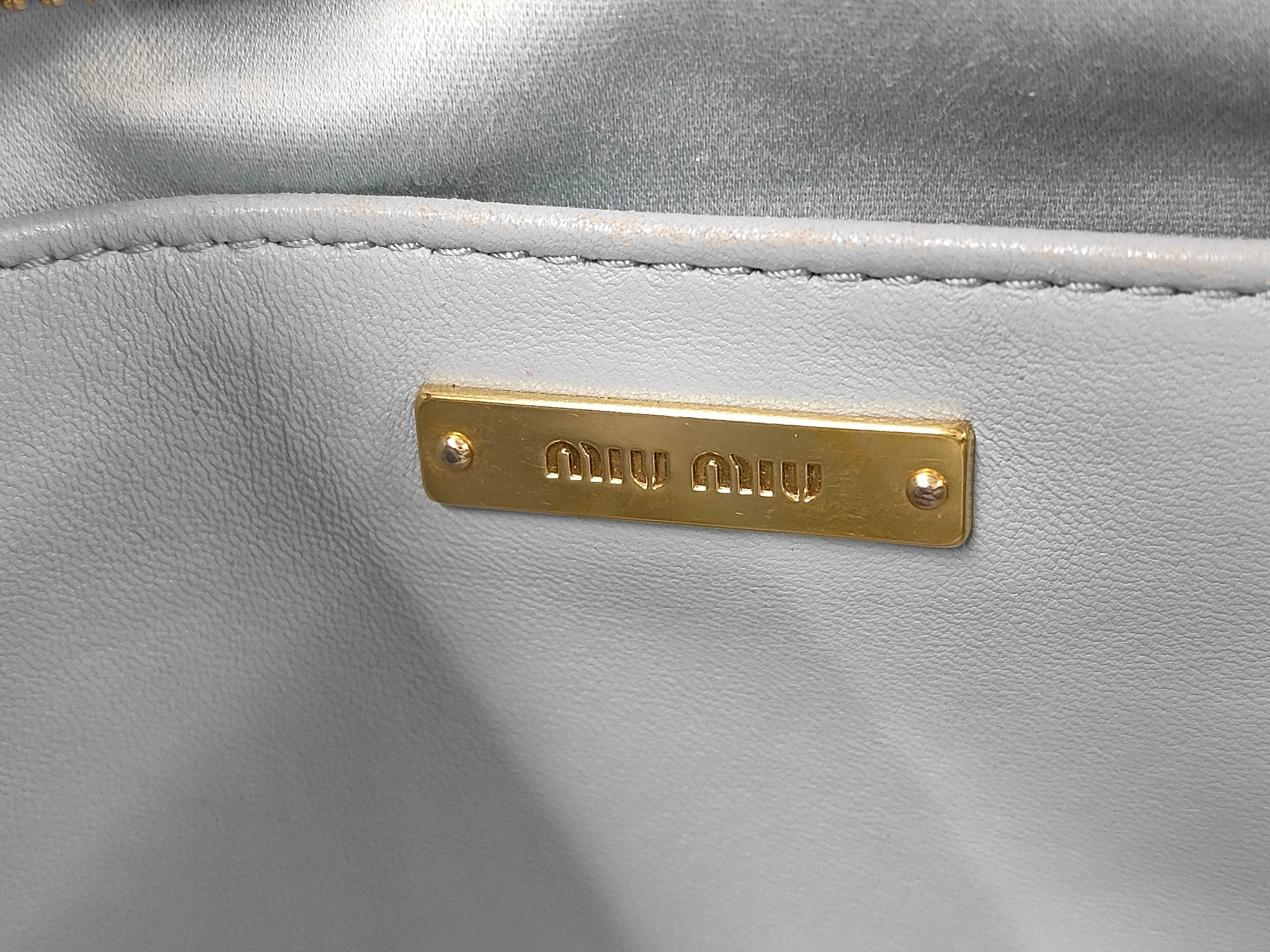 Matelassé Leather Chain Camera Bag Shoulder Bag — view 10