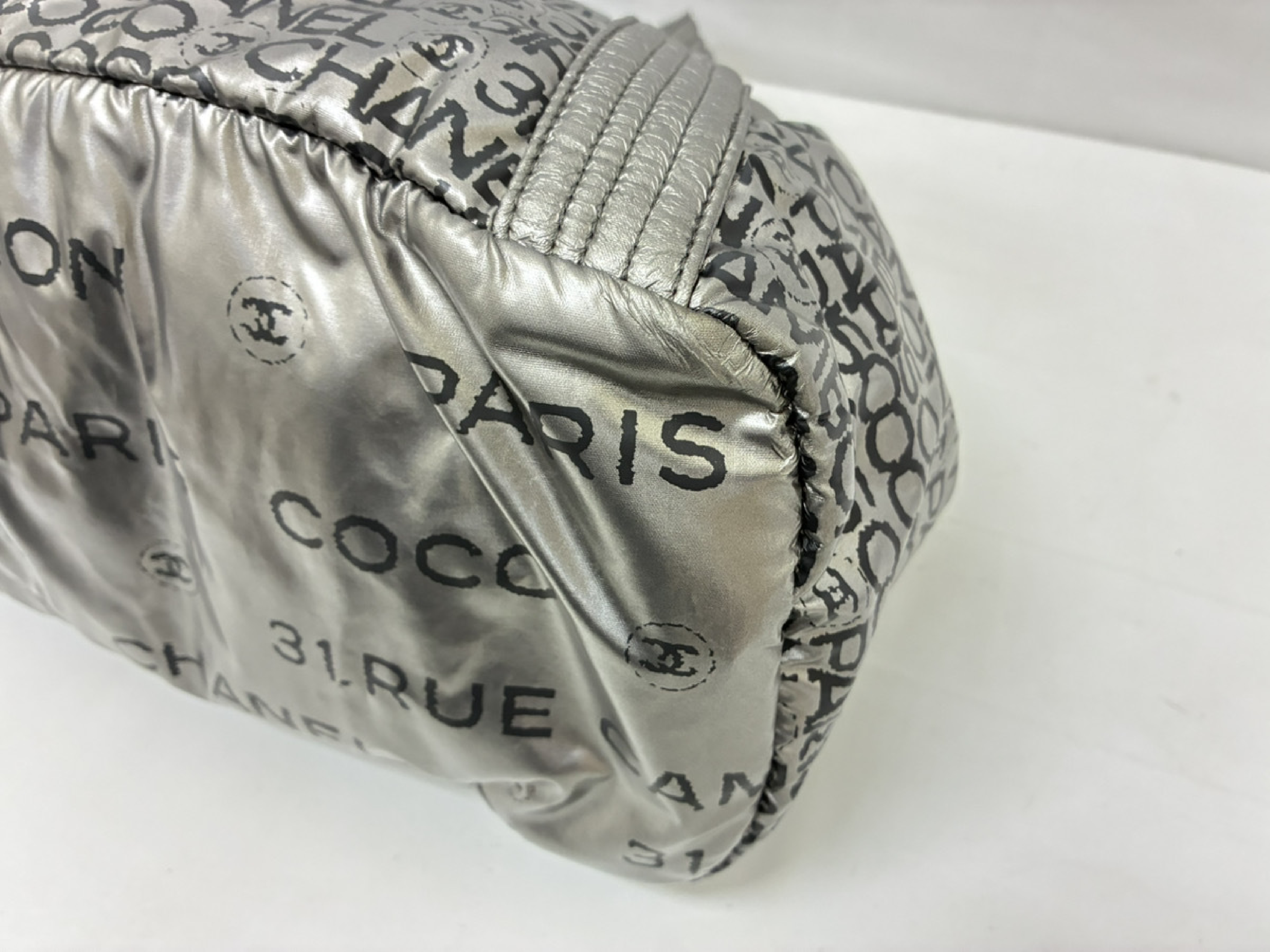 Unlimited Tote Bag Silver Tote Bag — view 4