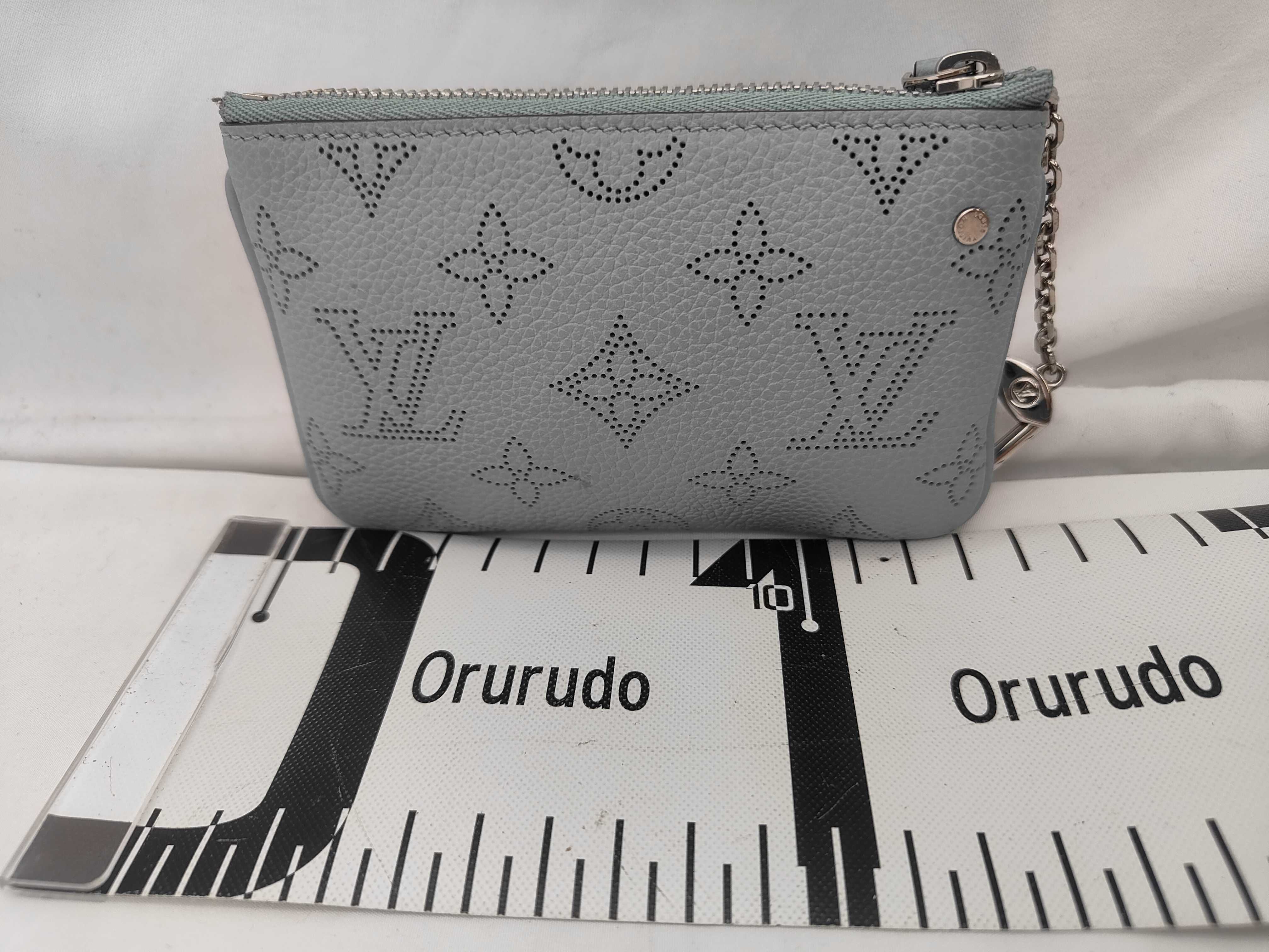 Mahina coin case — view 2