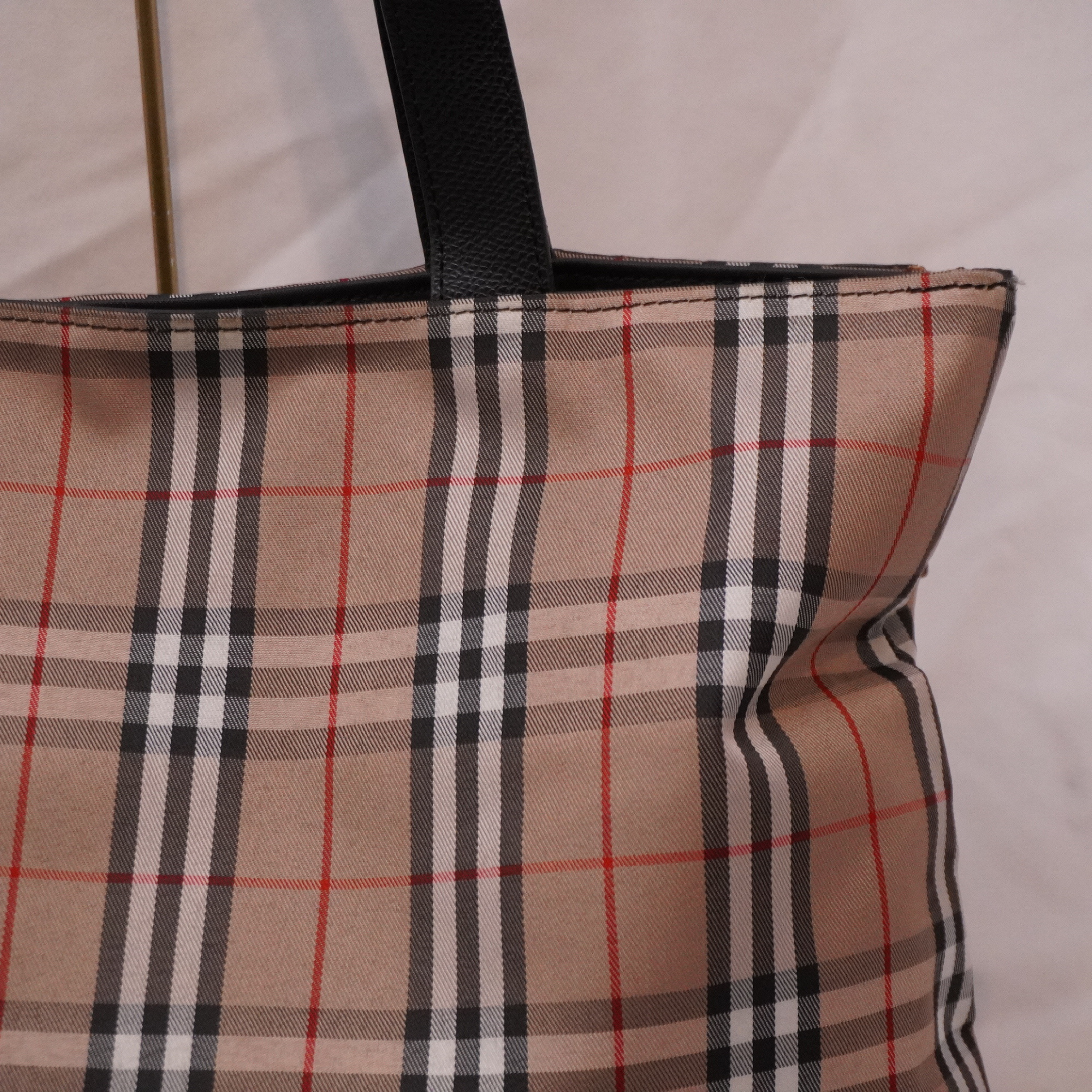 LONDON Nova Tote Bag — view 13