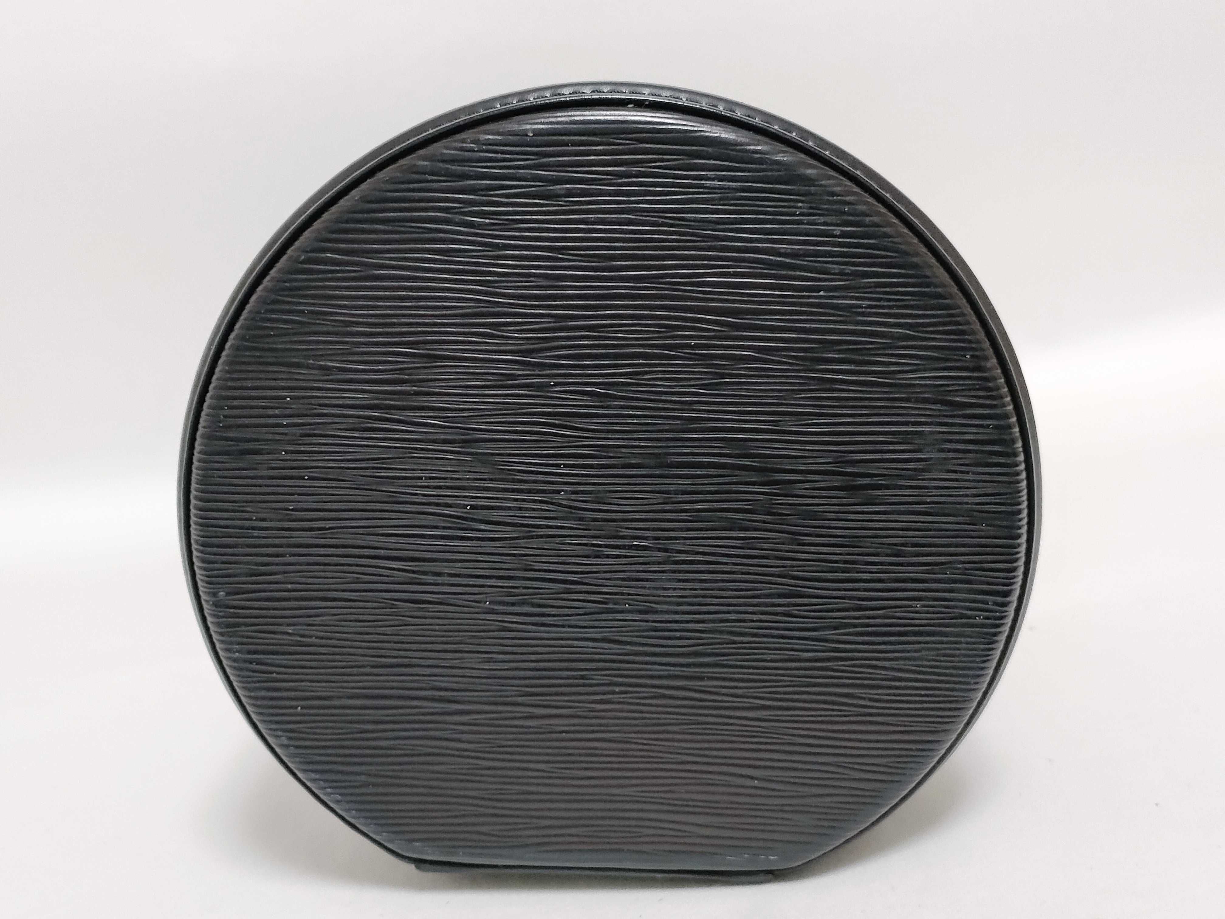Epi Louis Vuitton Cannes Epi Black Vanity Bag — view 8