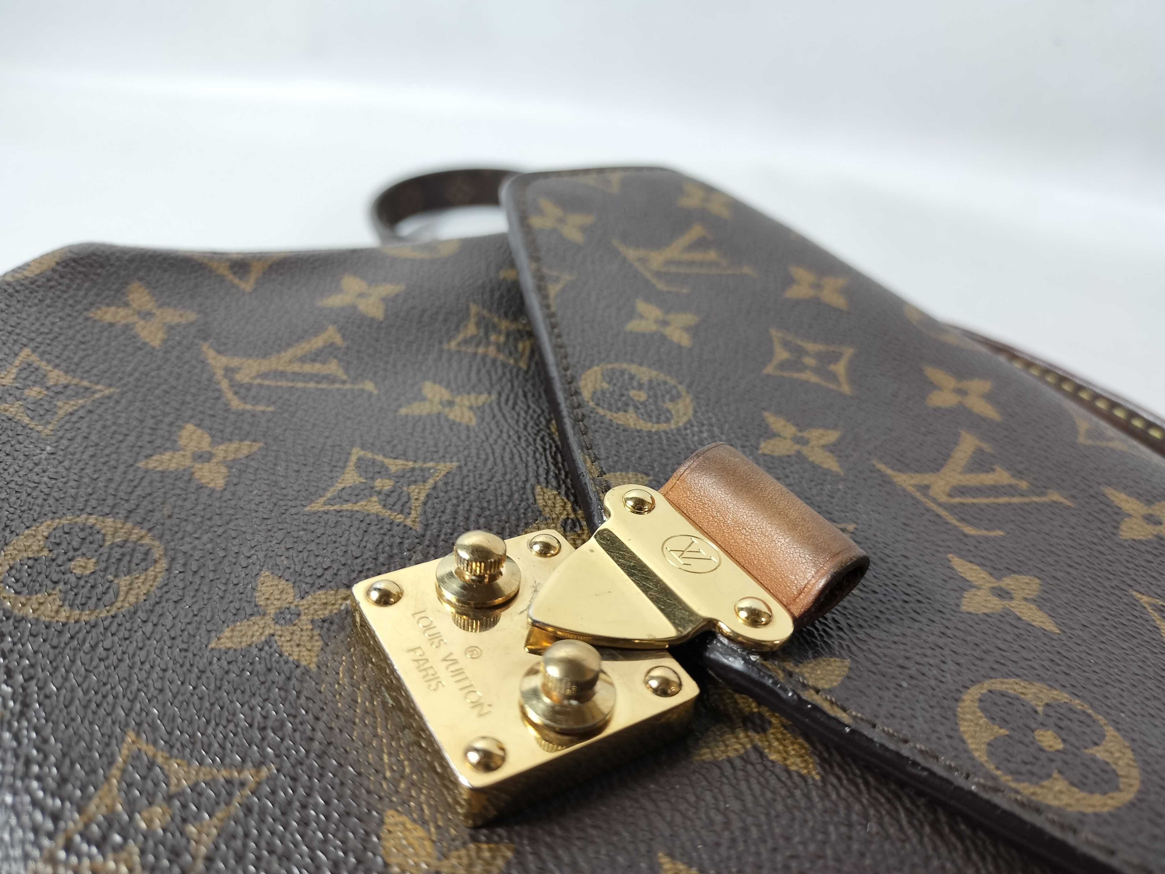 Monogram Pochette Metis MM Shoulder Bag — view 8