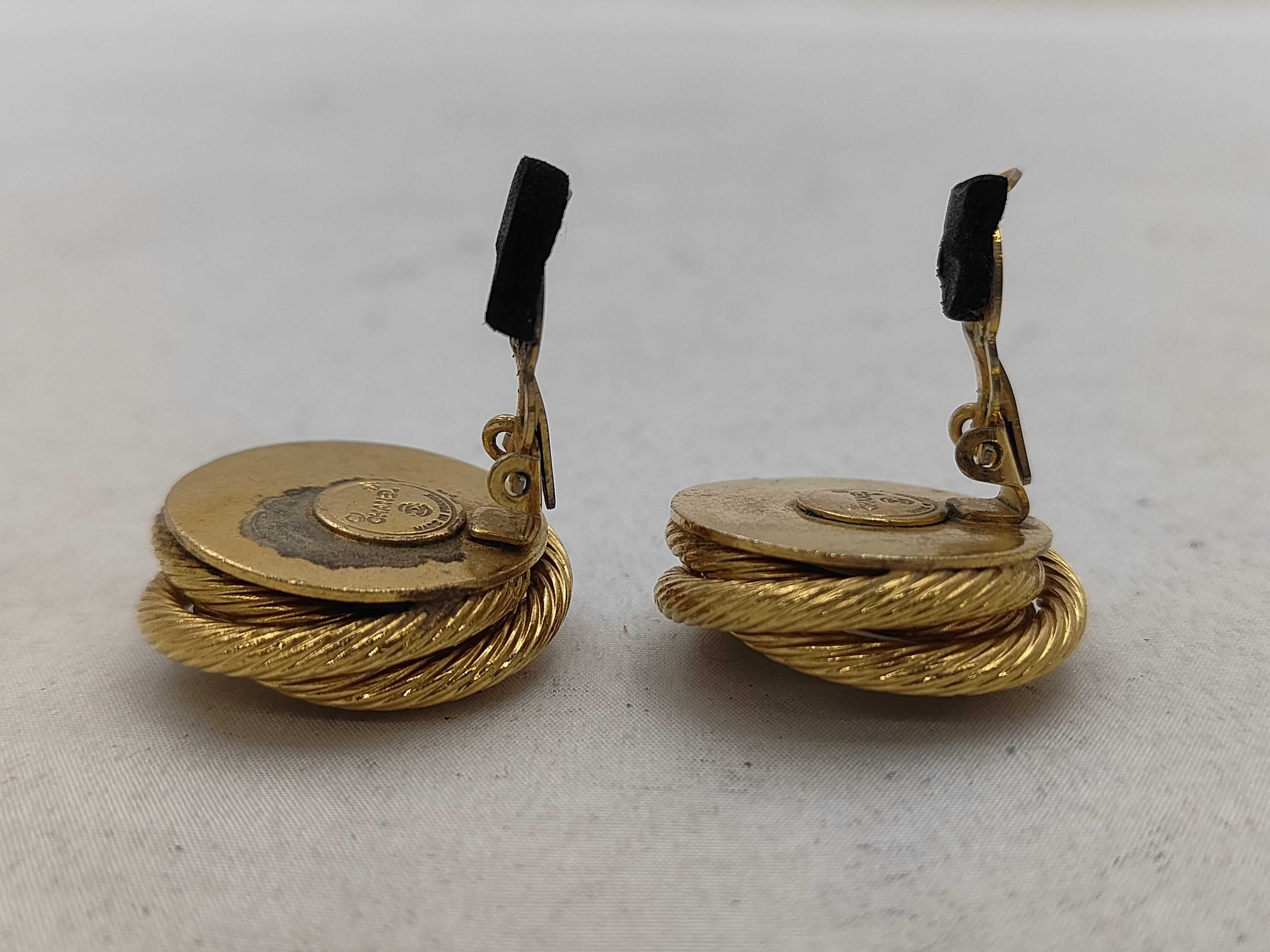 Serial number unknown / Earrings / GP Earrings — view 3
