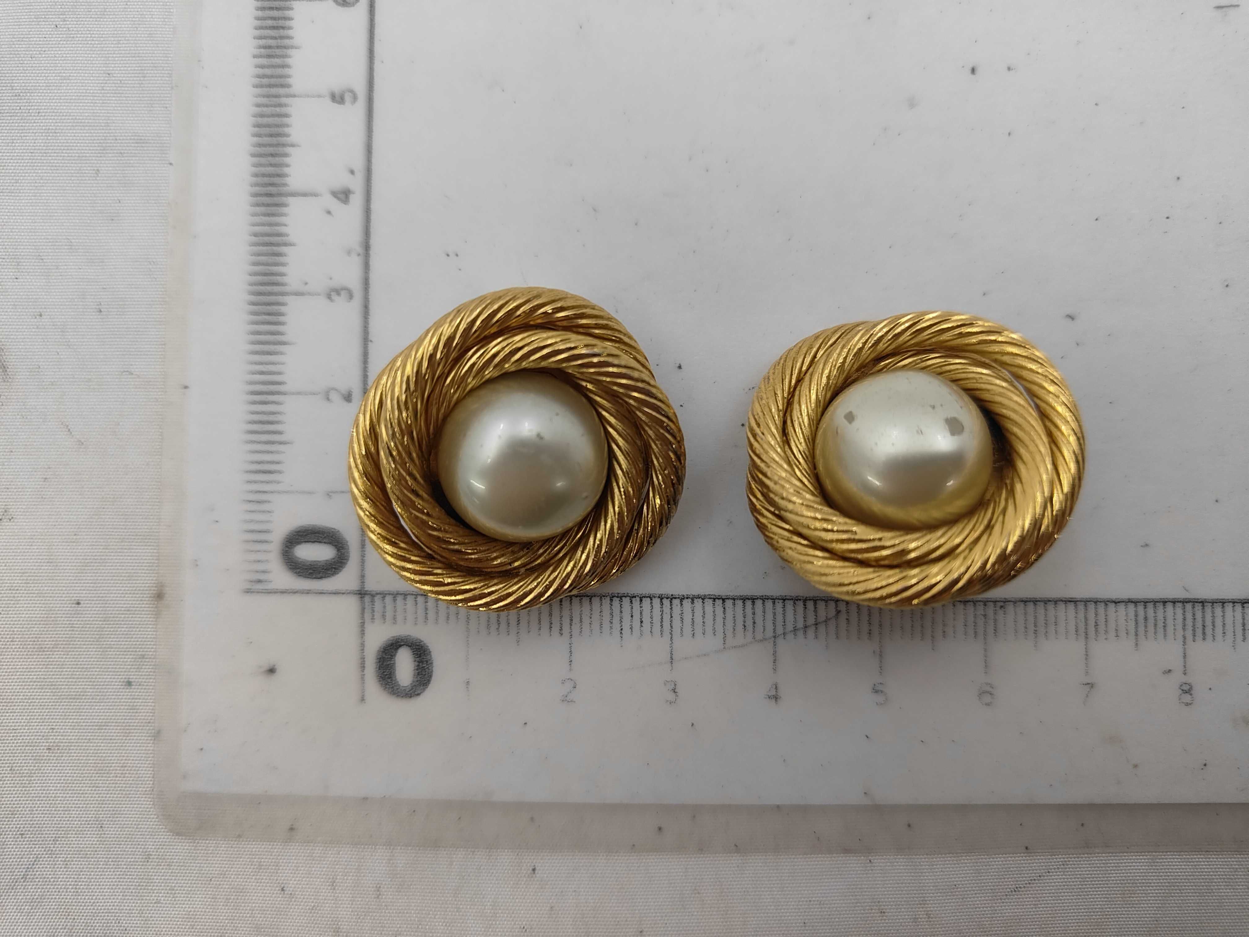 Serial number unknown / Earrings / GP Earrings — view 4