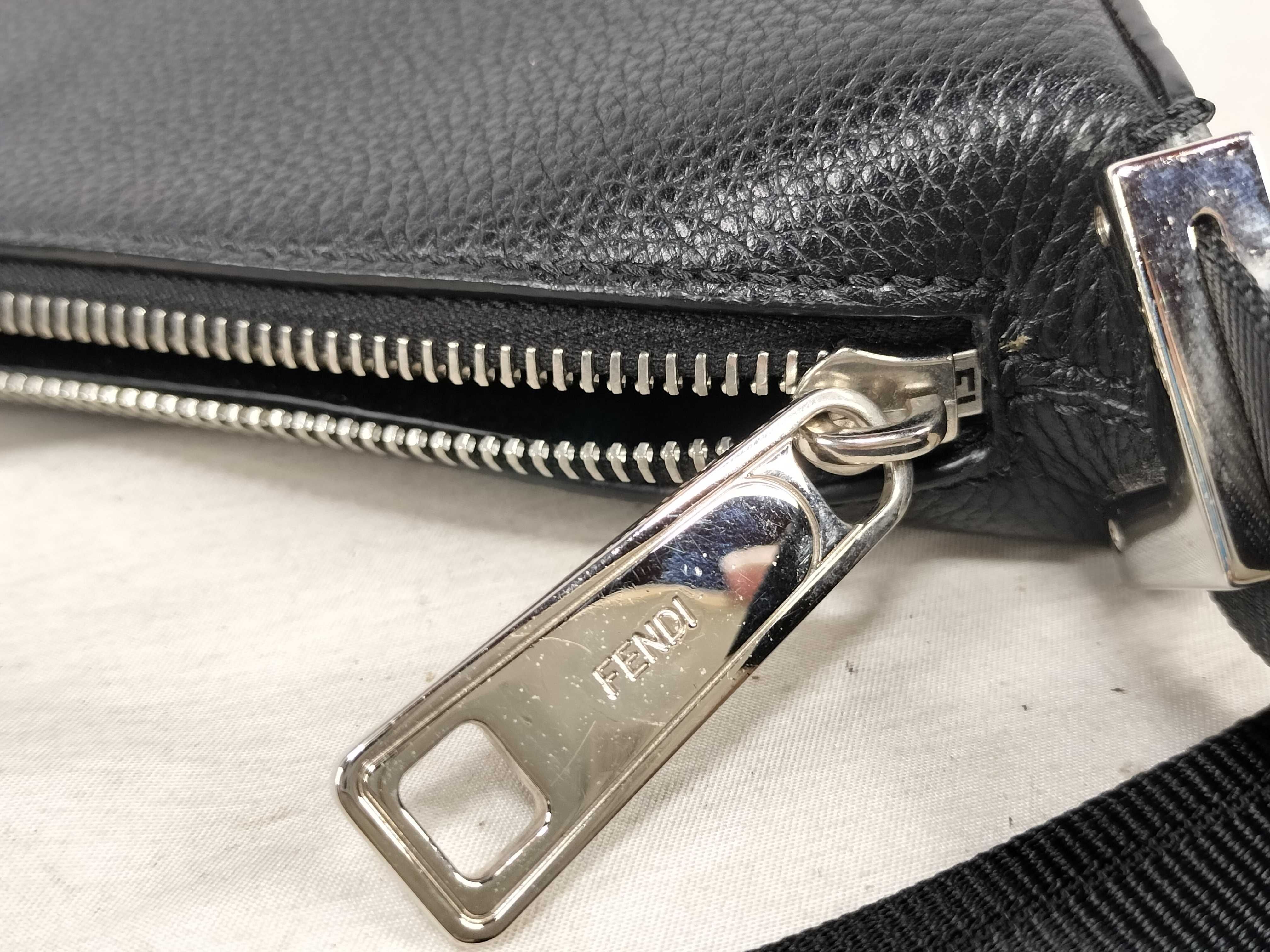 Melon Small Shoulder Bag, Black, 7VA635 (Shoulder Bag) — view 12
