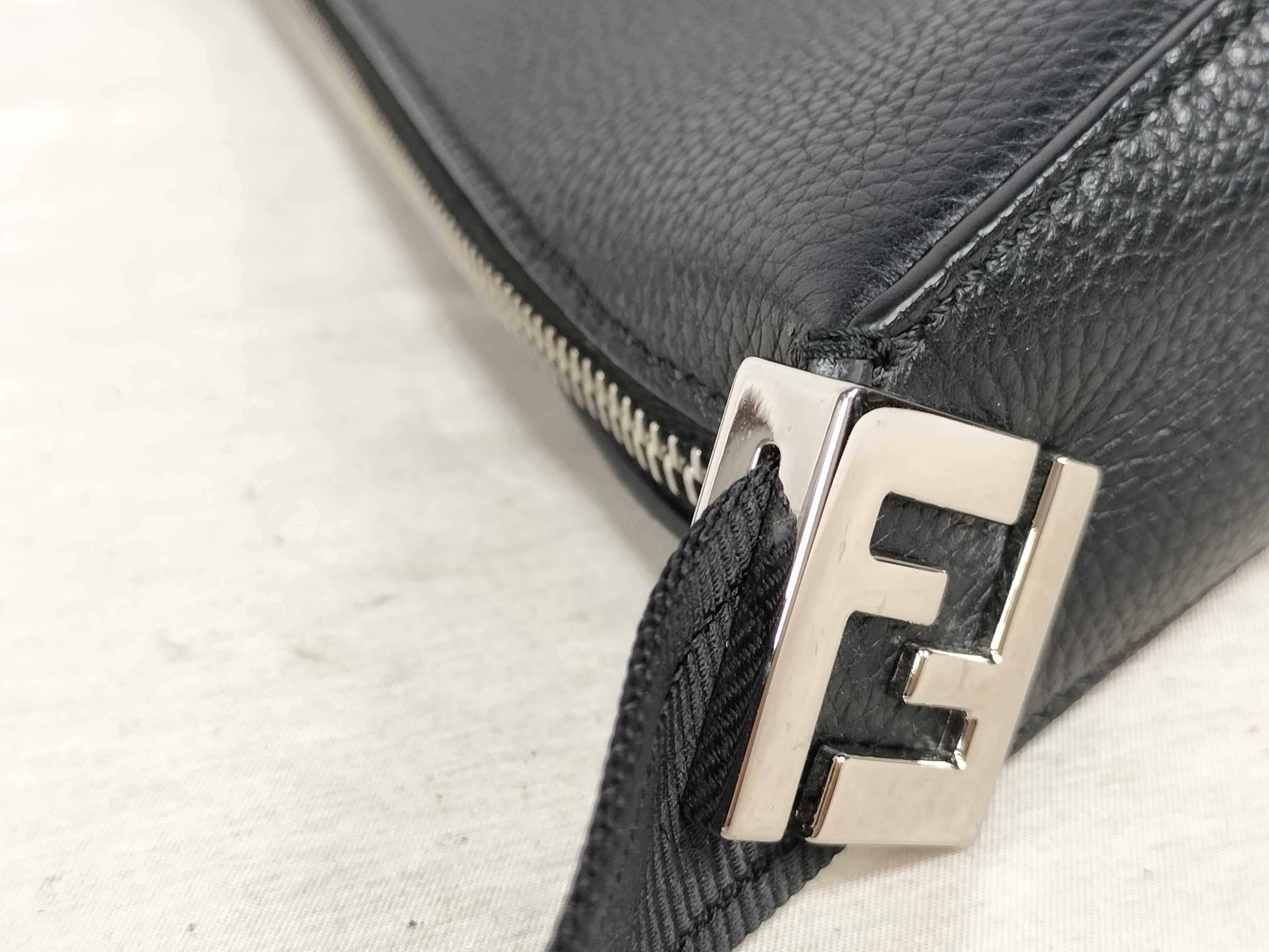 Melon Small Shoulder Bag, Black, 7VA635 (Shoulder Bag) — view 5
