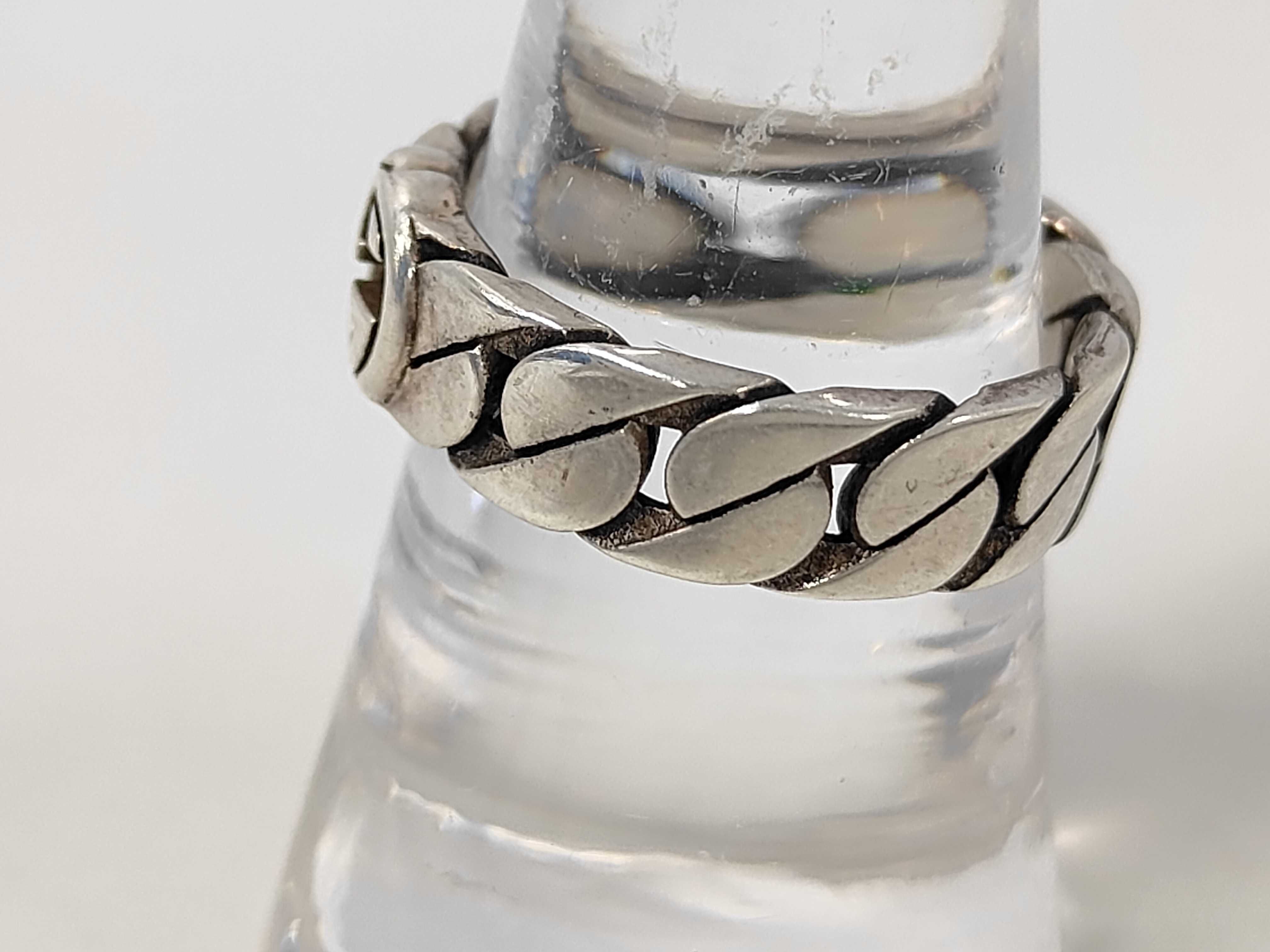 Interlocking G / SV Ring — view 2