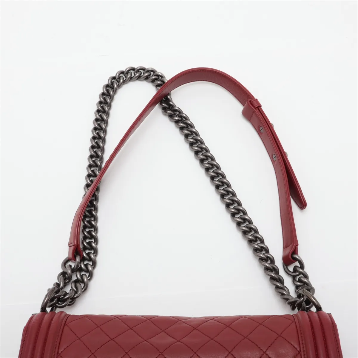 Boy Chanel 25 Lambskin Chain Shoulder Bag, Red, Gunmetal Hardware, 18460674, Serial Number 18-series, A67086 — view 6